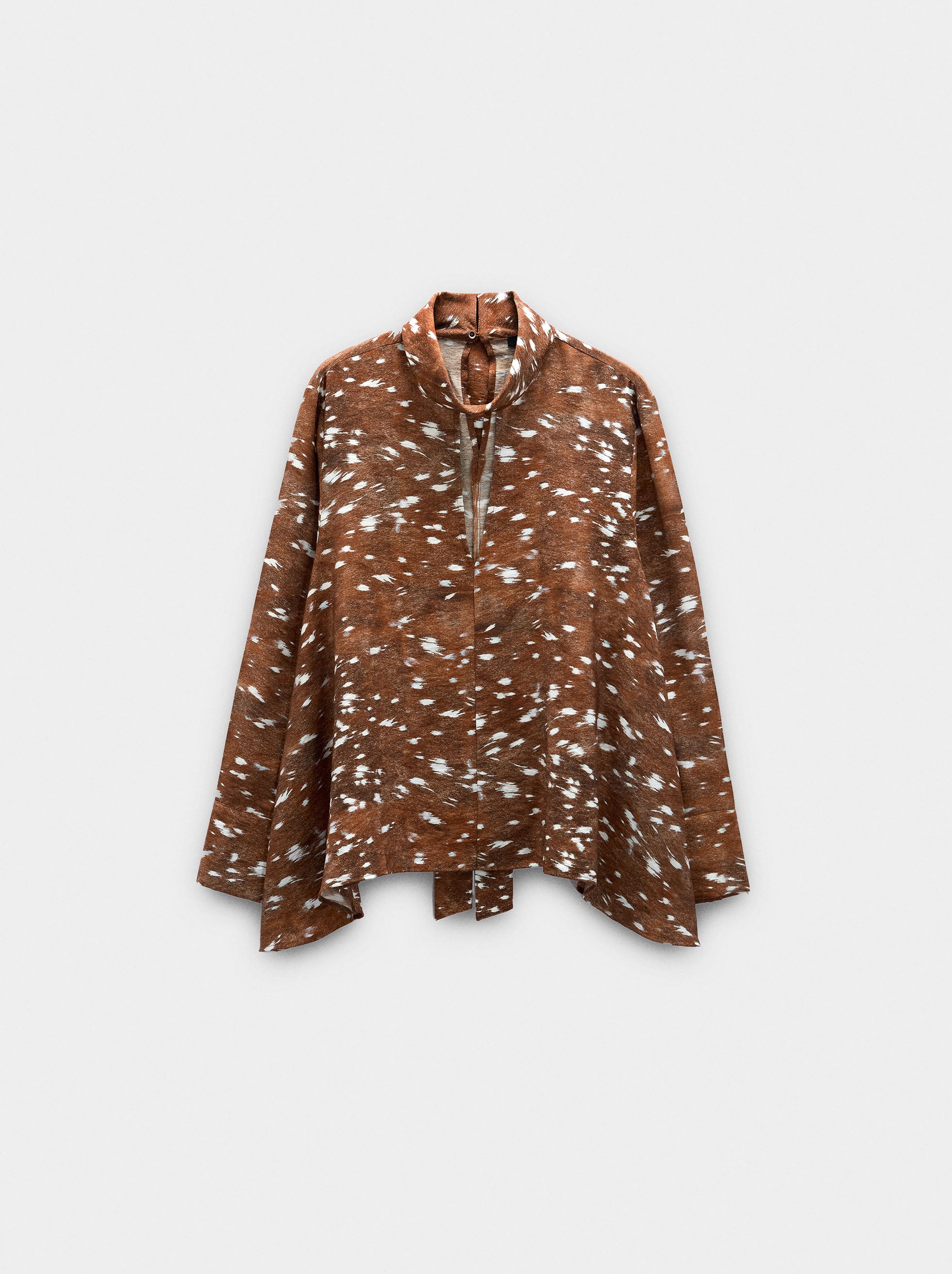 Blusa De Manga Larga Con Estampado Animal