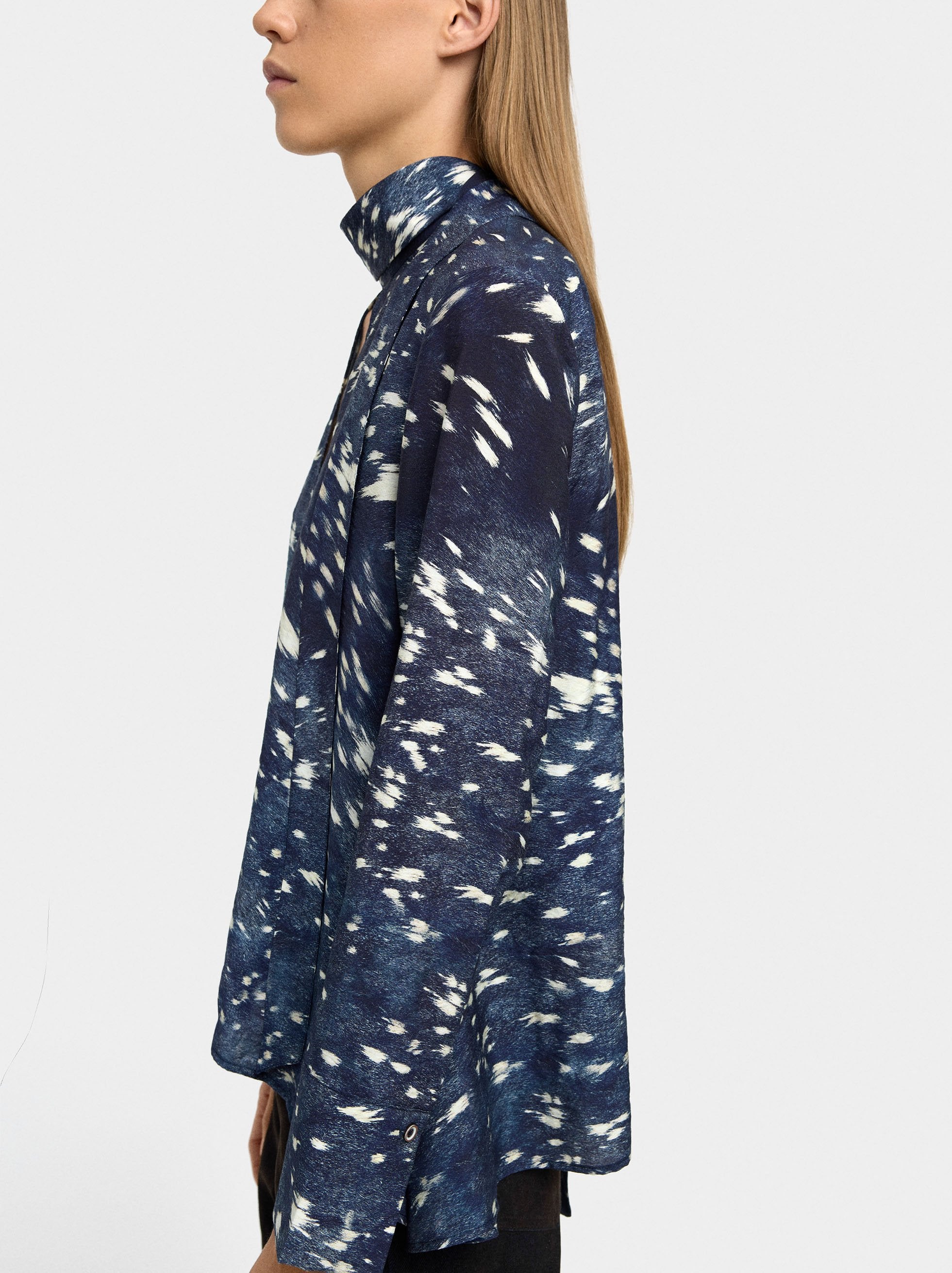 Blusa De Manga Larga Con Estampado Animal