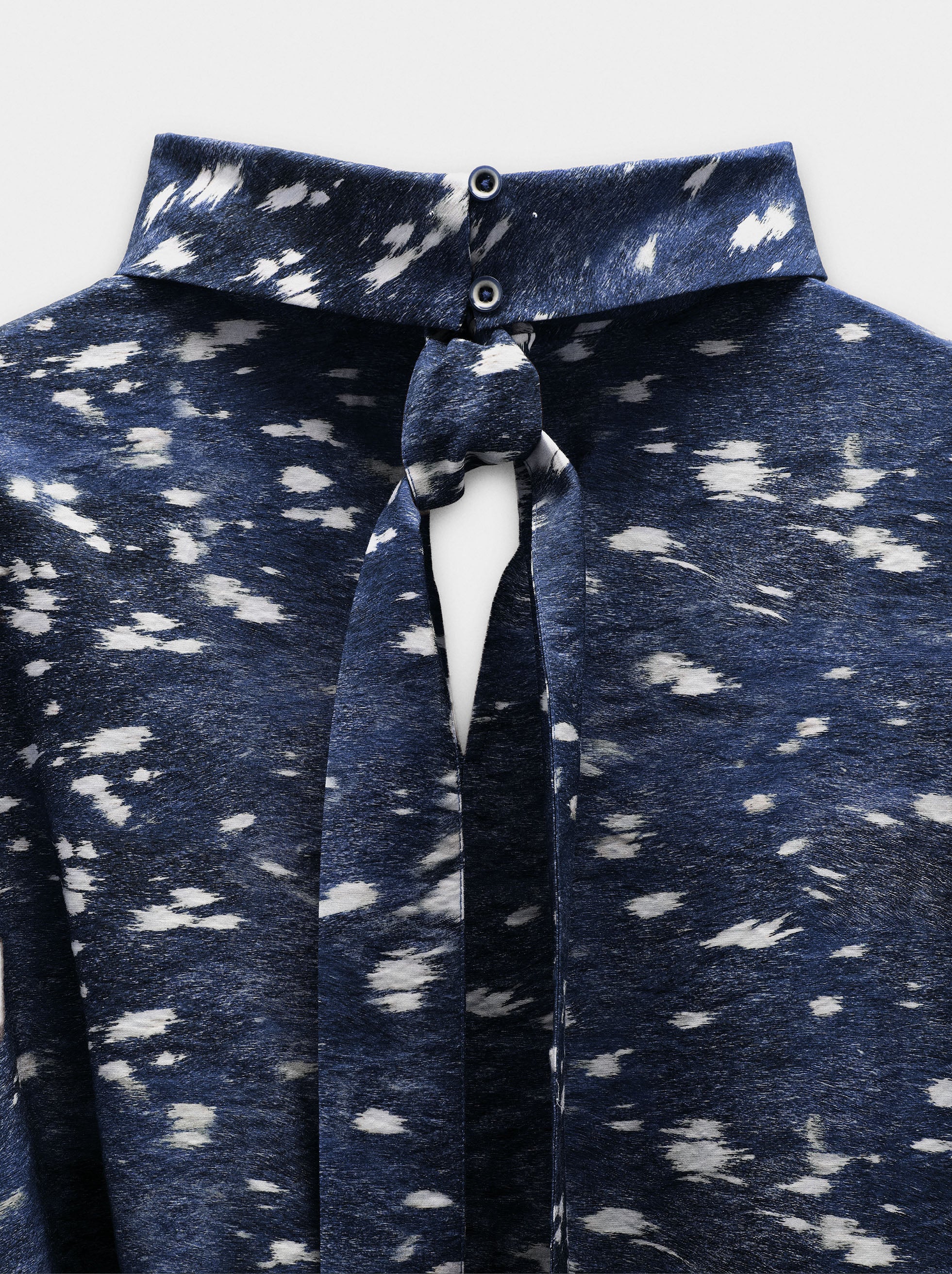 Blusa De Manga Larga Con Estampado Animal