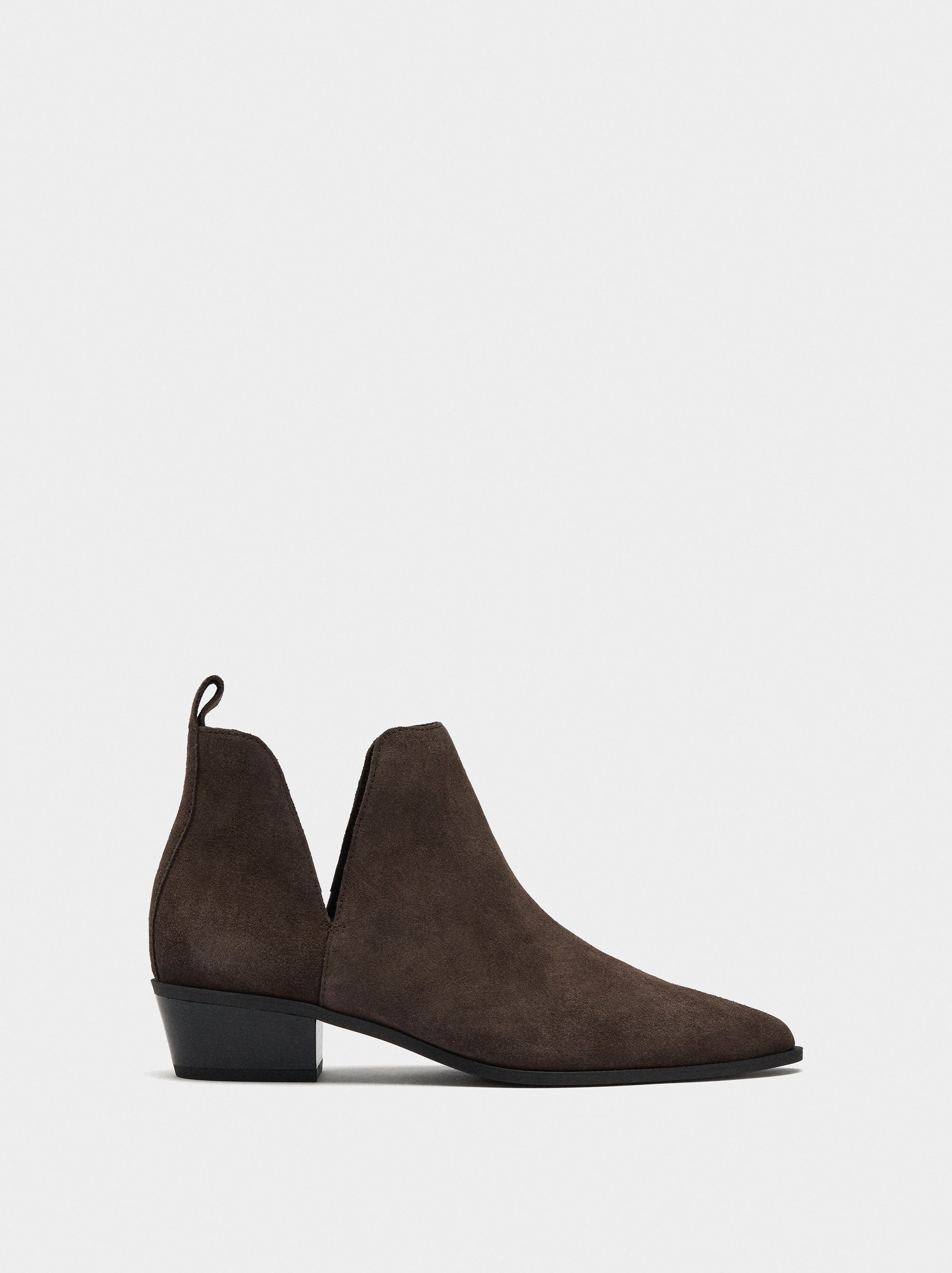 Botines Cowboy De Piel Con Aberturas