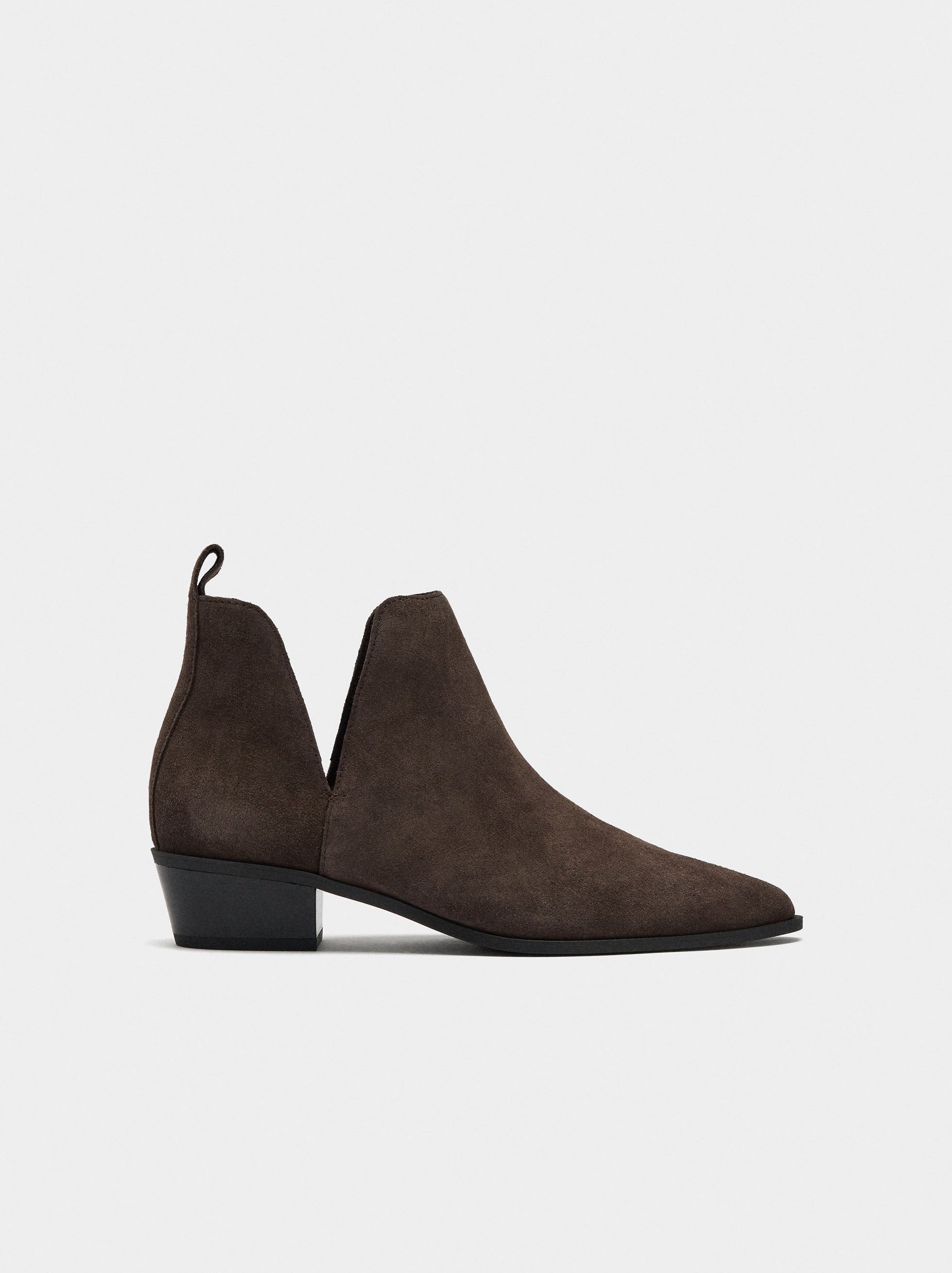 Botines Cowboy De Piel Con Aberturas