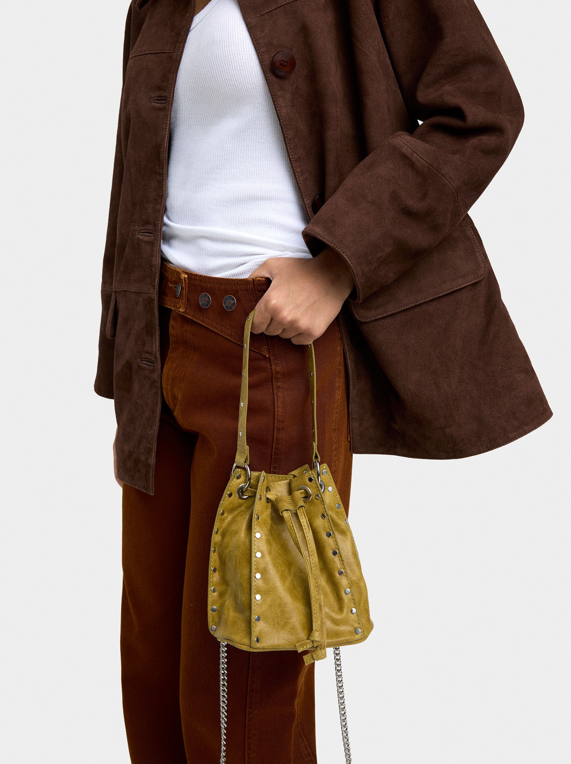 Bolso De Hombro Con Tachuelas