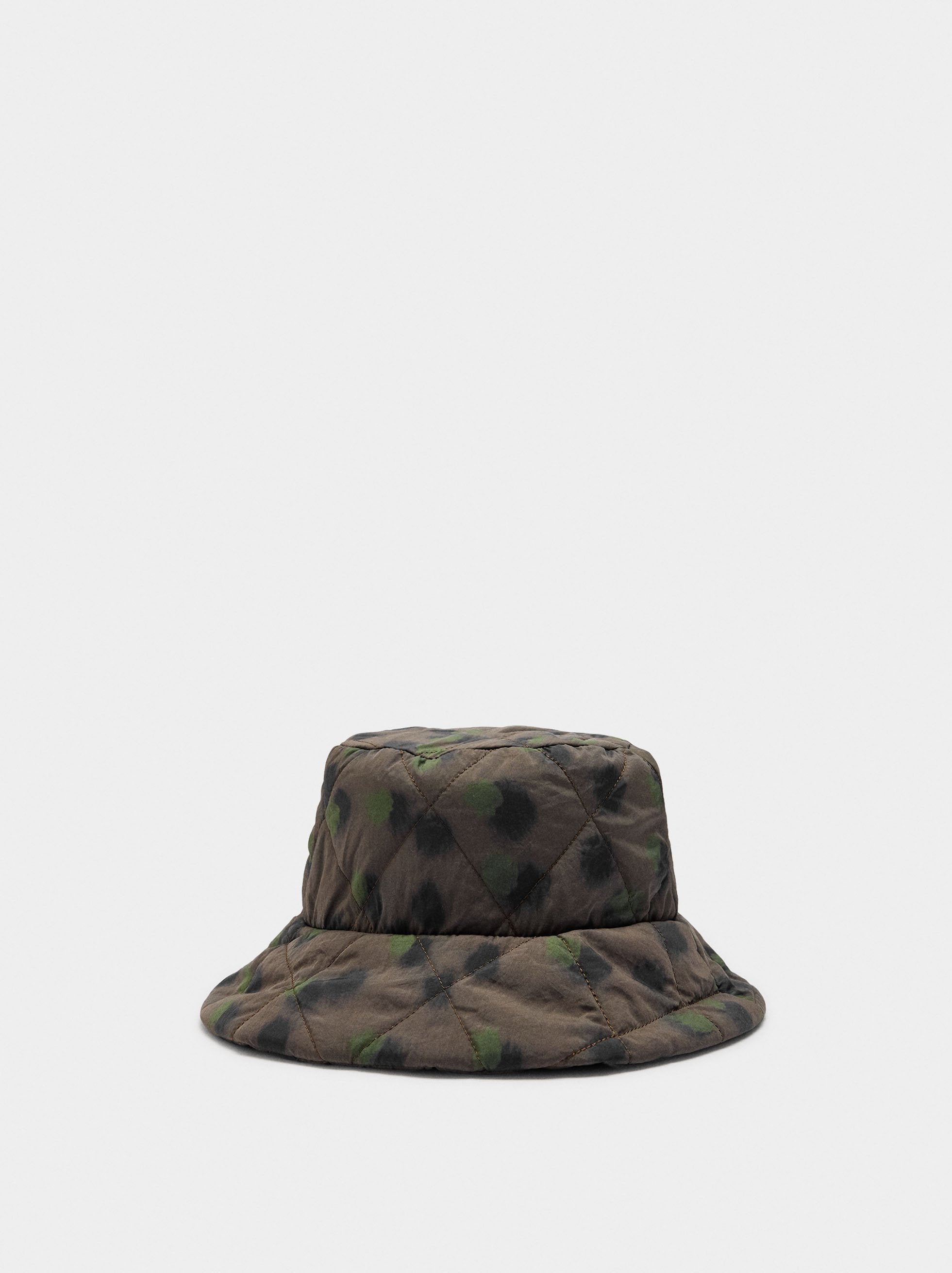 Gorro Bucket Acolchado De Nylon