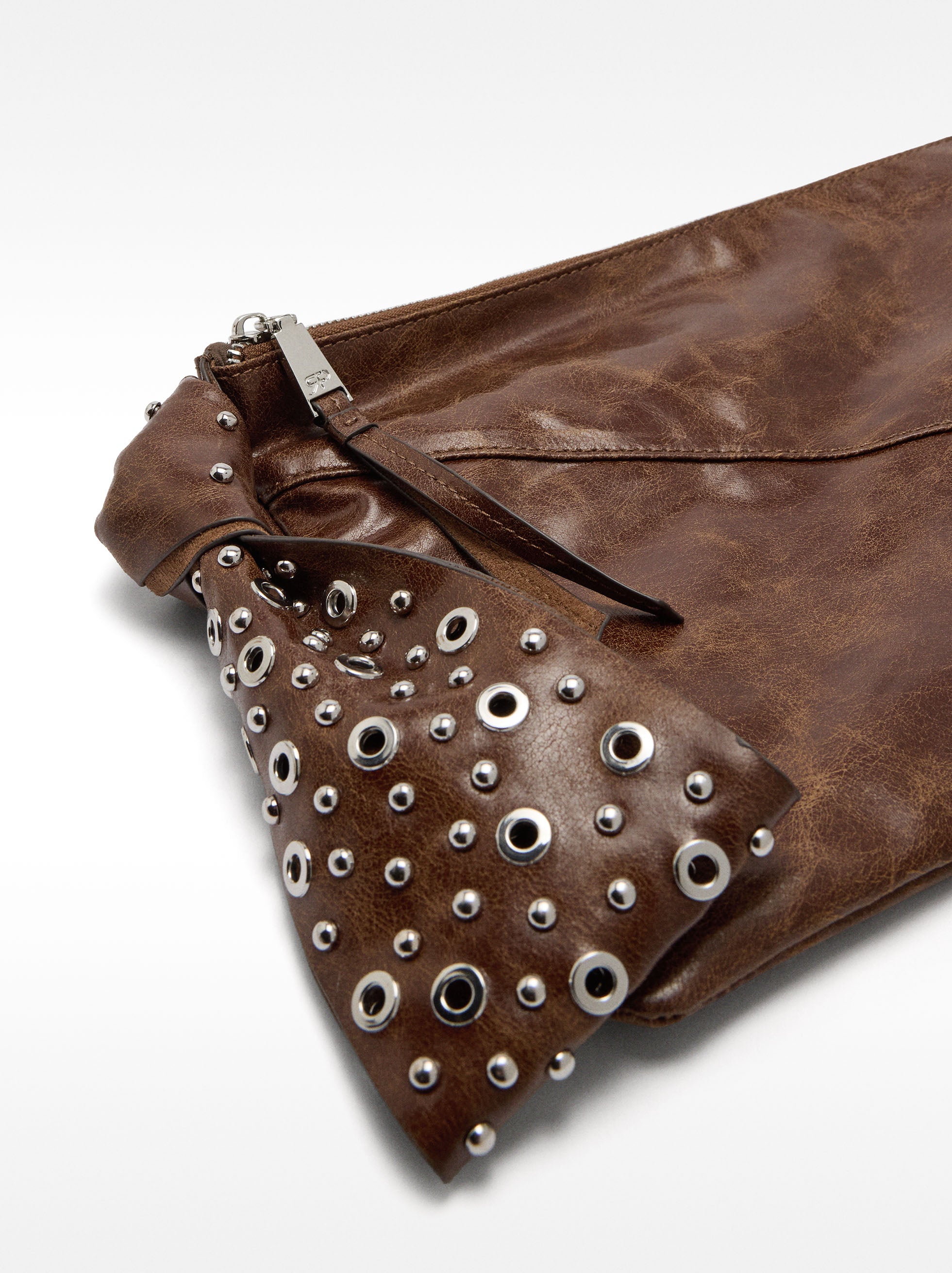 Bolso Tipo Sobre Efecto Craquelado