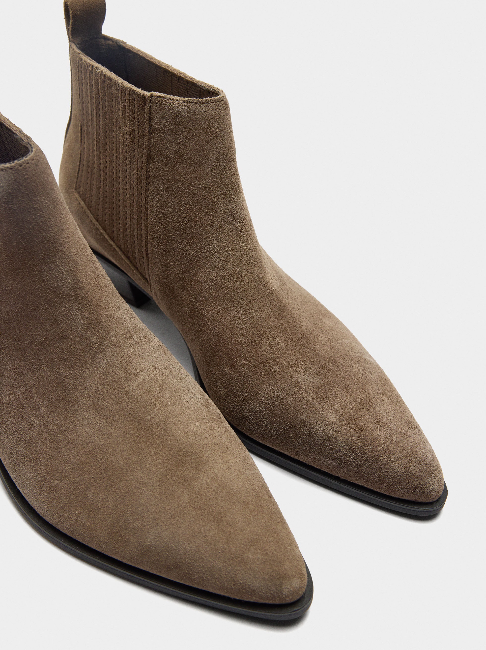 Botines De Piel Con Tacón