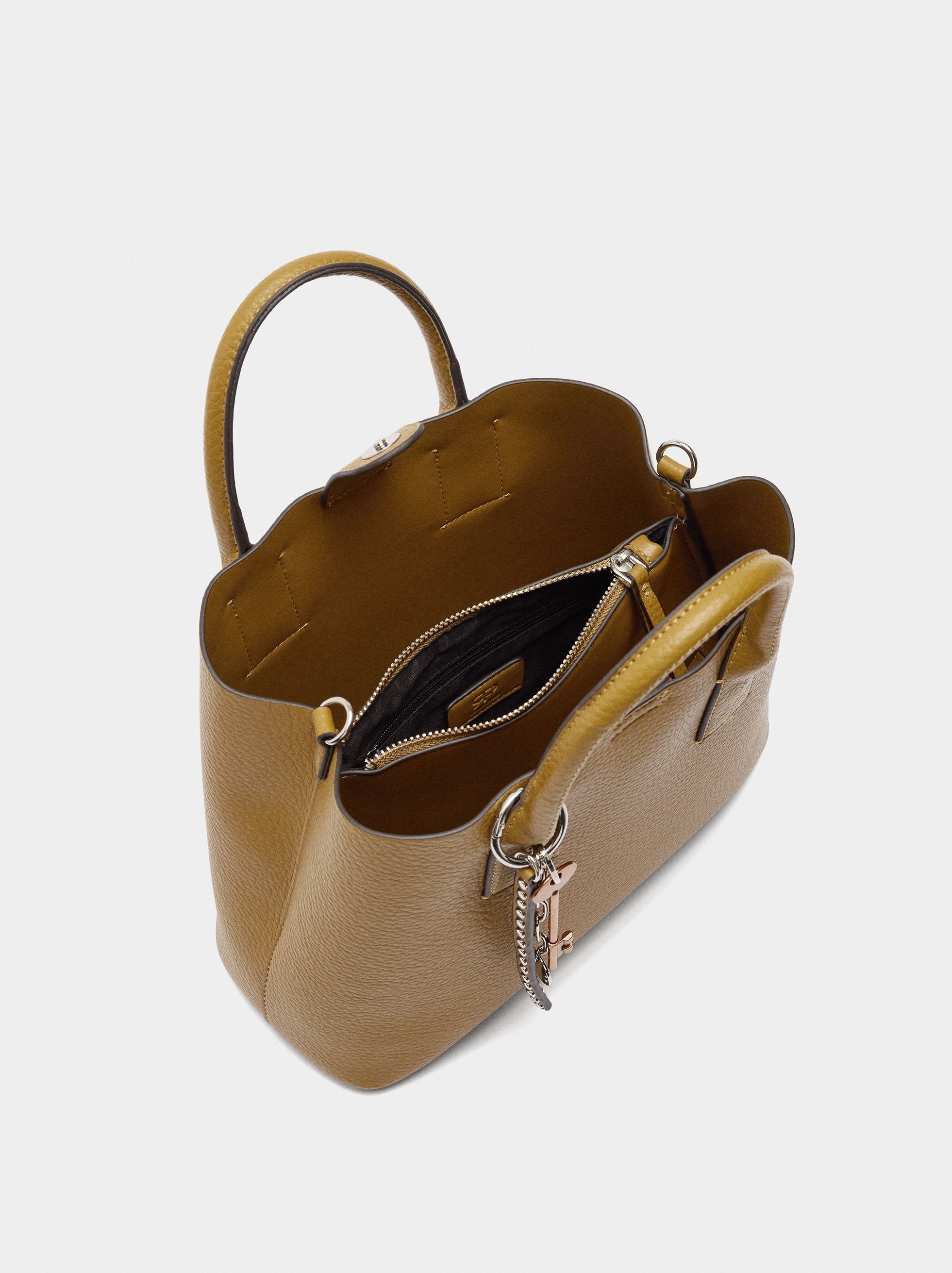 Bolso Tote Con Textura