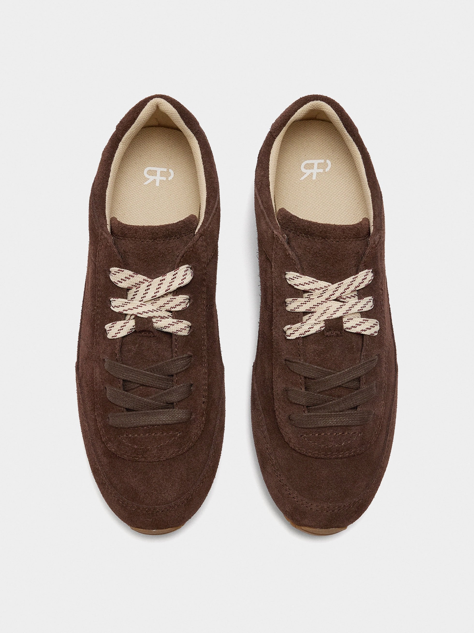 Zapatillas De Piel Monocromática