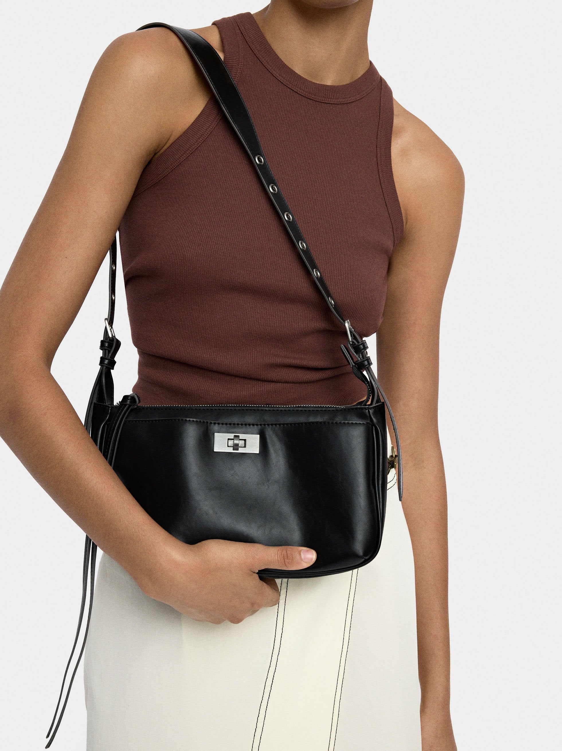 Bolso De Hombro Asa Con Tachuelas M