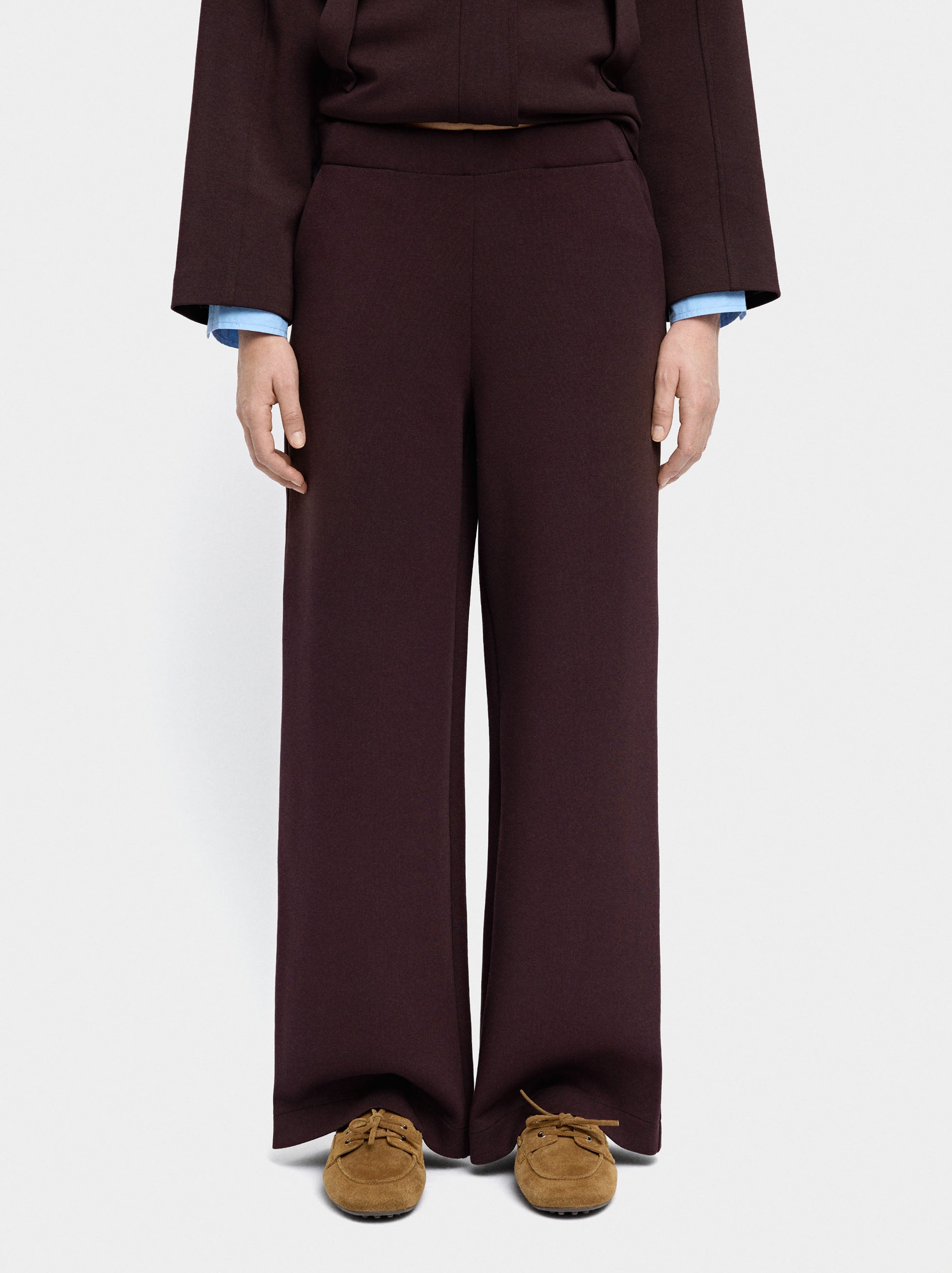 Pantalón Con Cintura Elástica Y Bolsillos