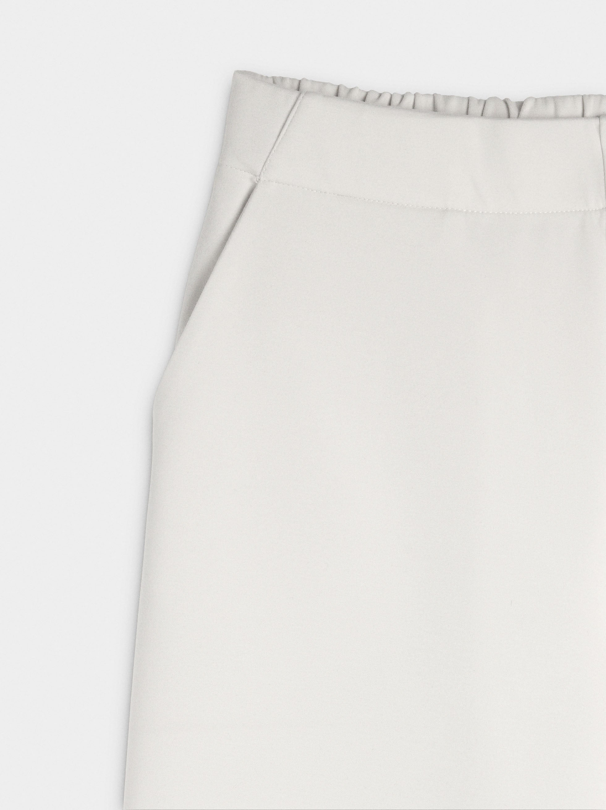 Pantalón Con Cintura Elástica Y Bolsillos