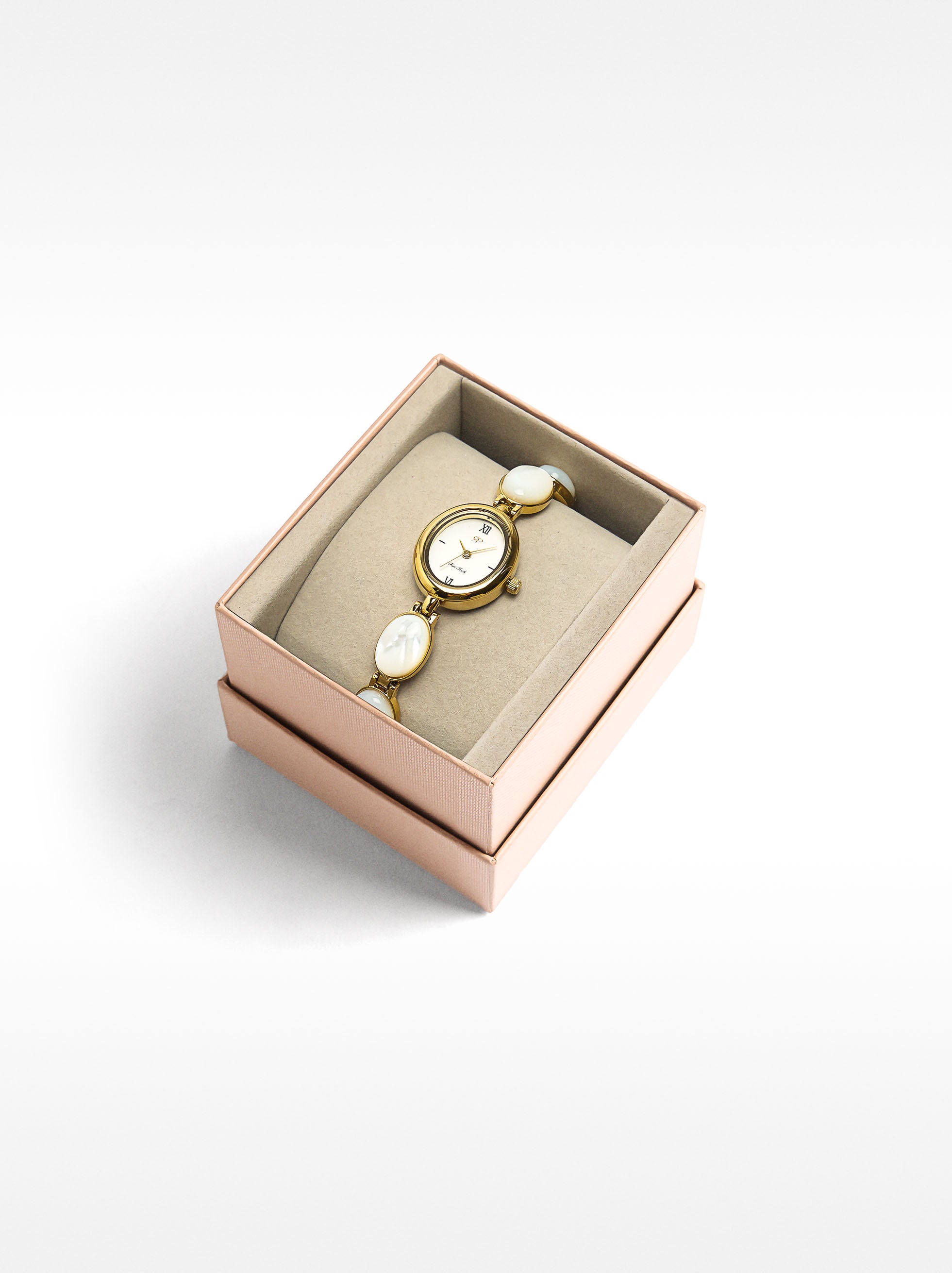 Reloj Ovalado Con Pulsera De Eslabones