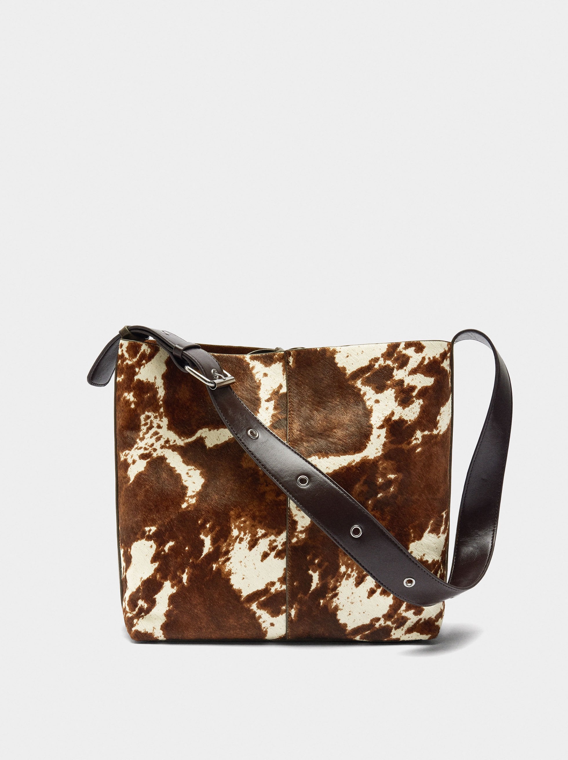 Bolso De Hombro Con Piel