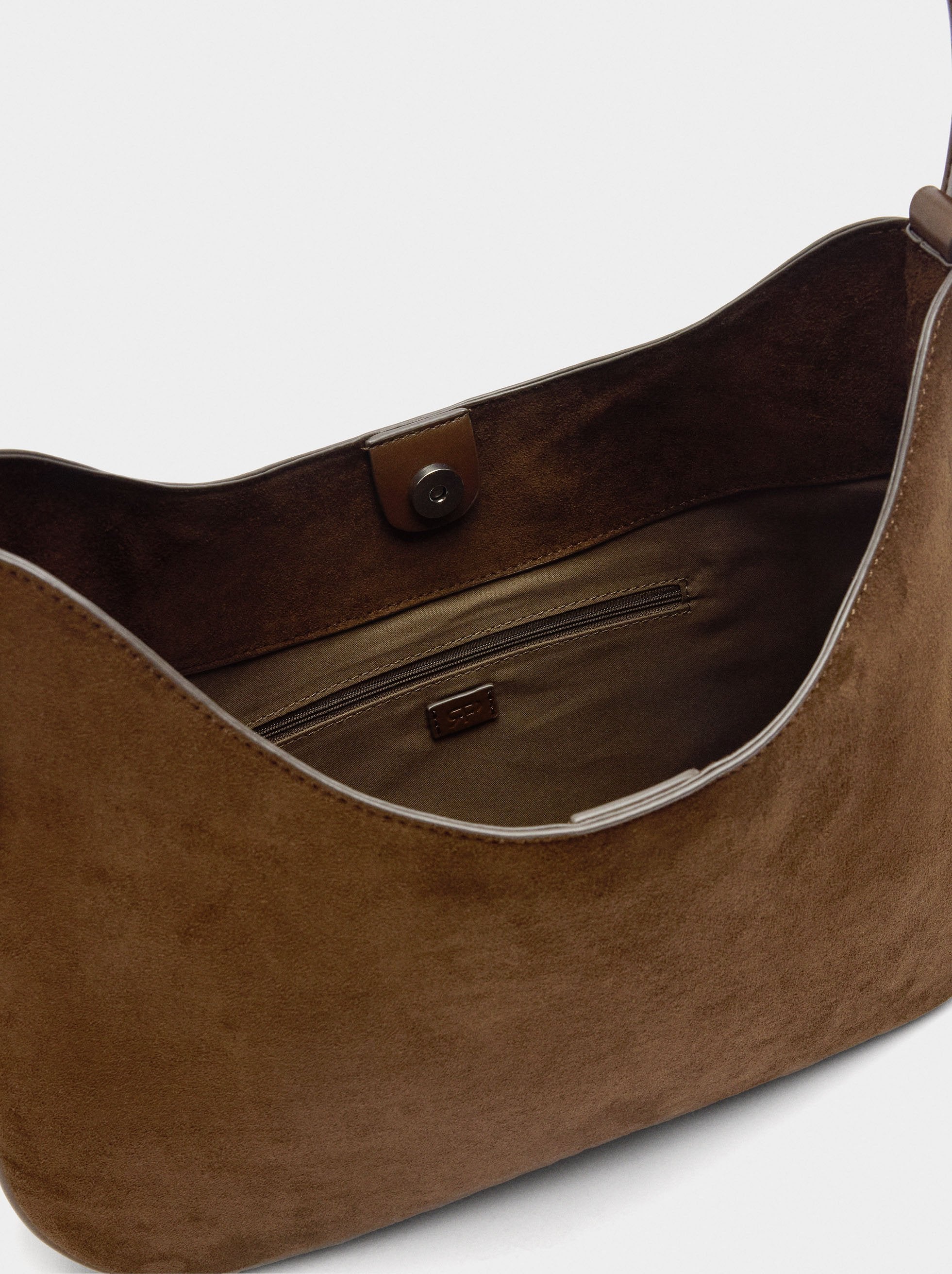 Bolso De Hombro Con Textura