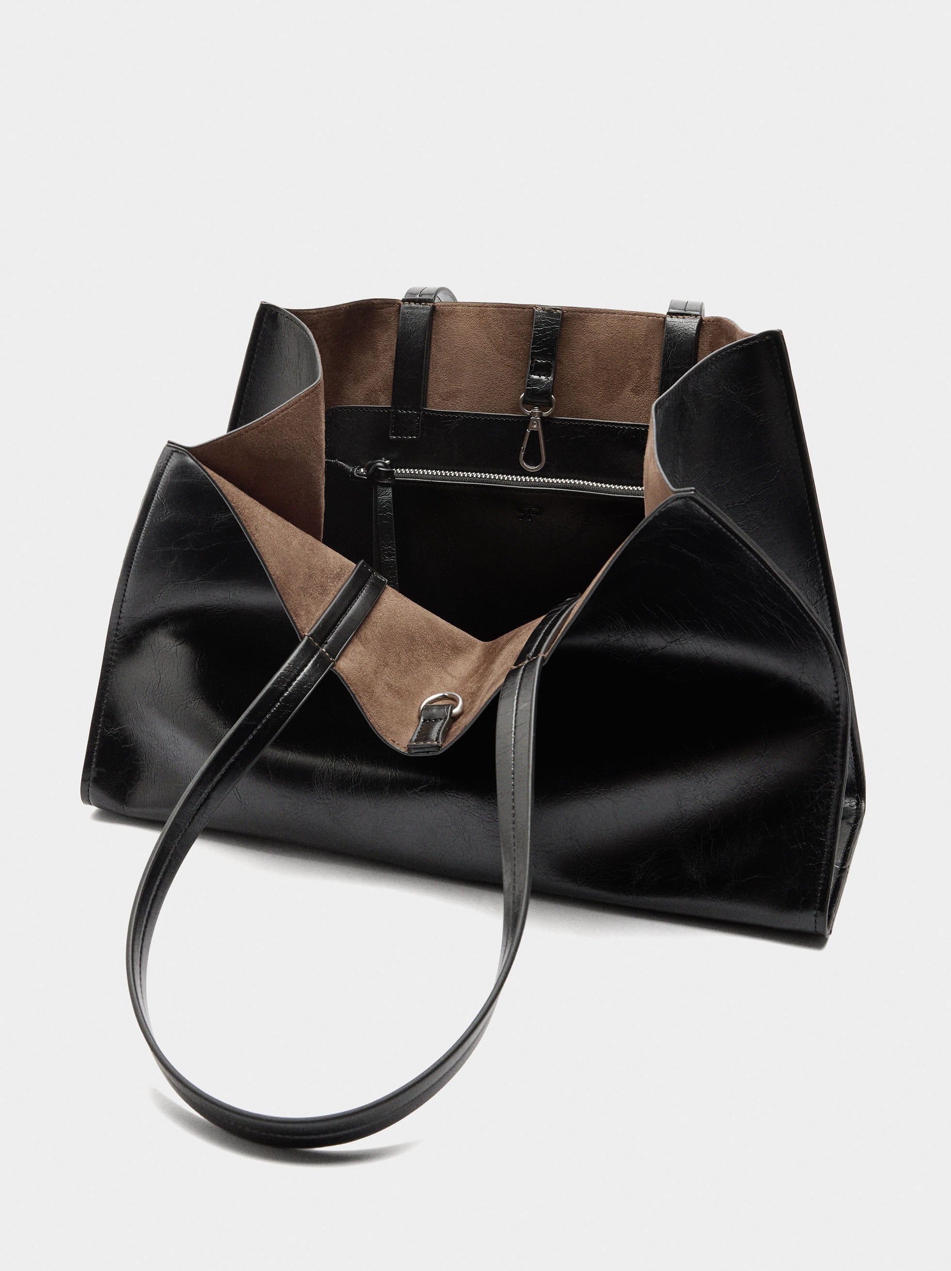 Bolso Shopper Con Colgante