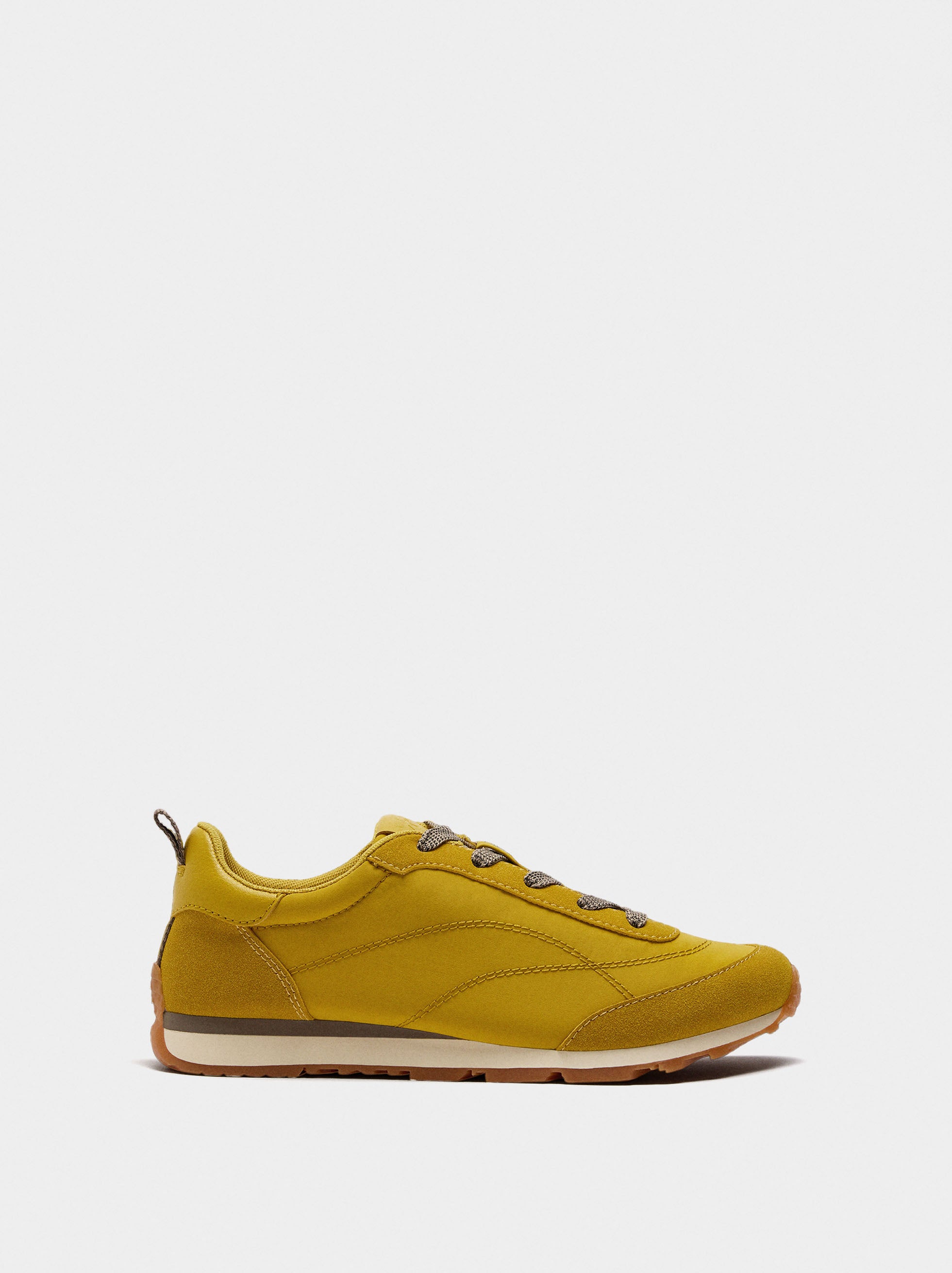 Zapatillas Con Contraste