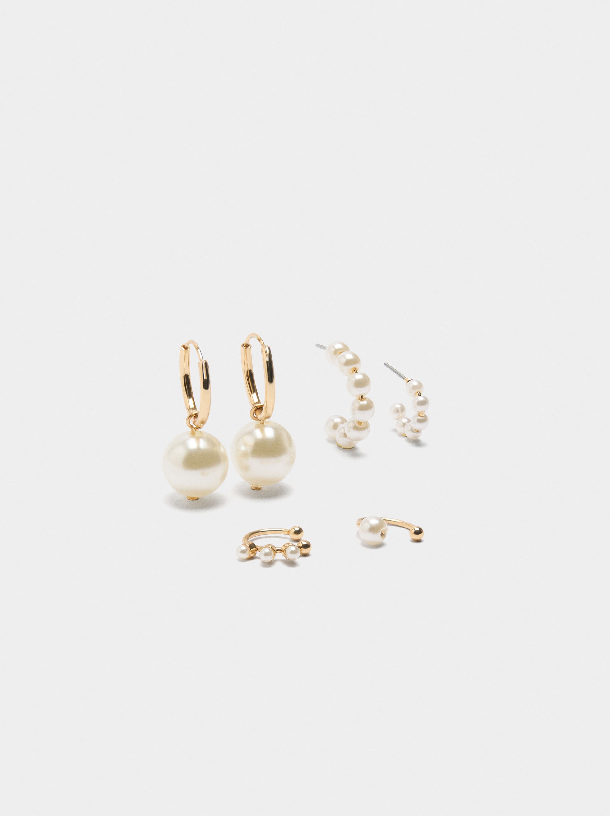 Set De Pendientes Y Earjackets Con Perlas