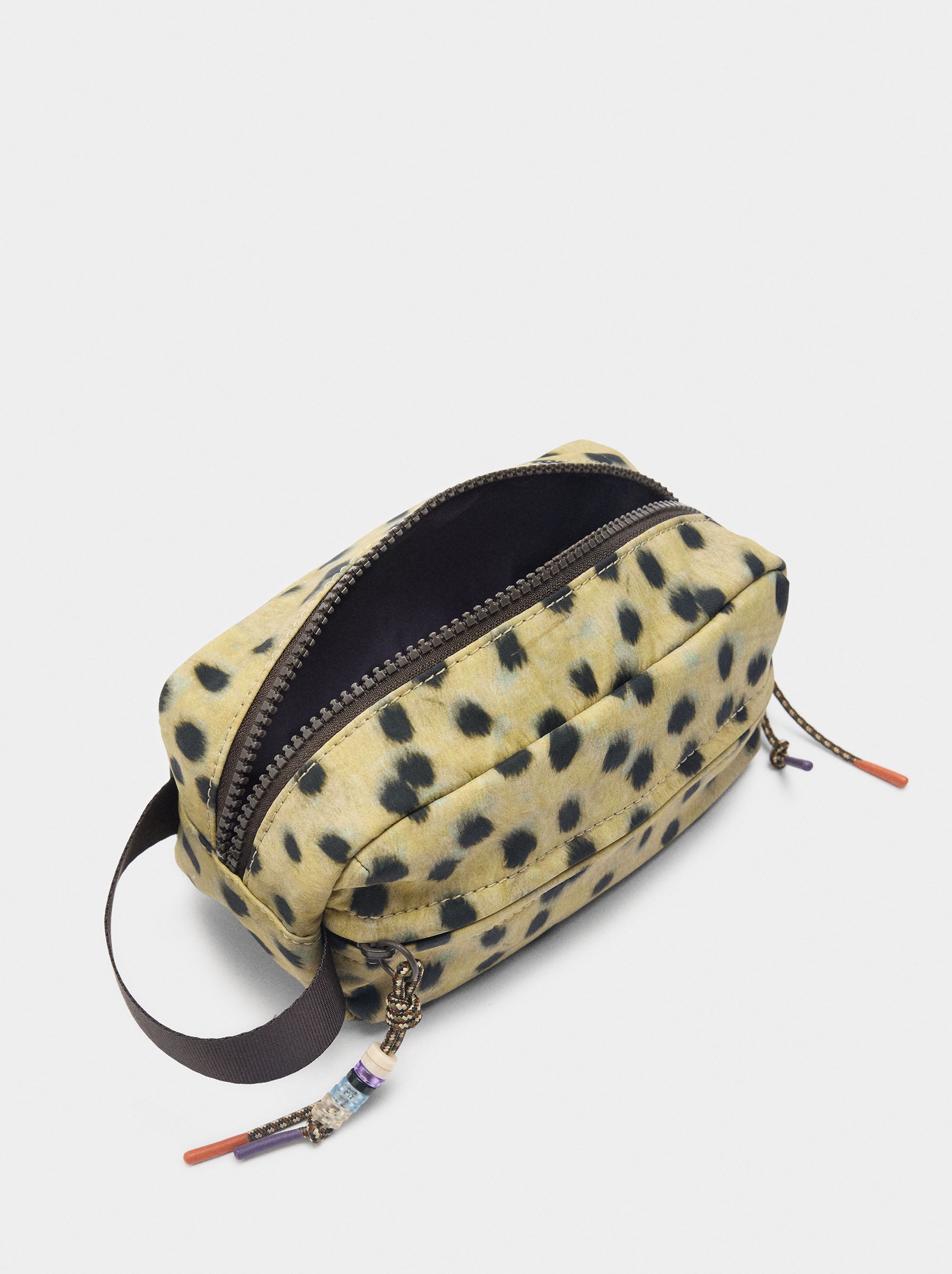 Estuche De Nylon Estampado Animal