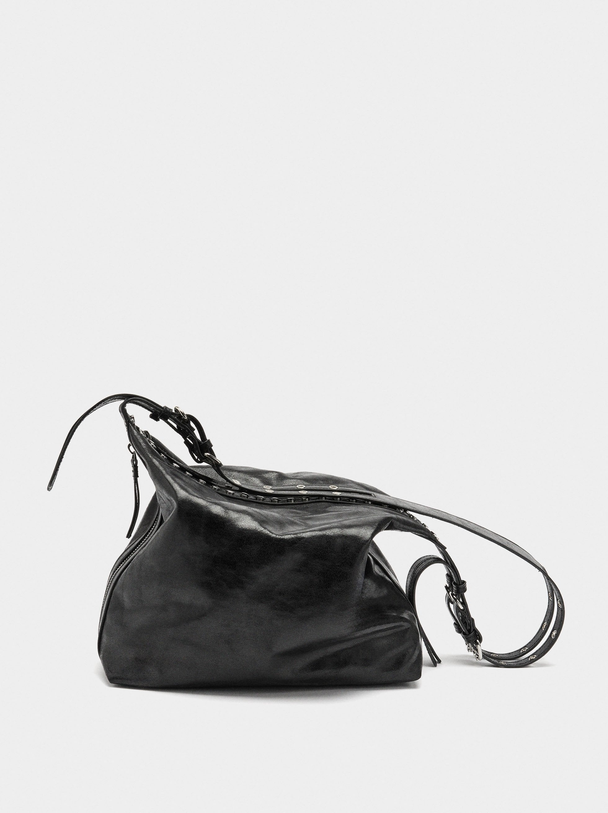 Bolso De Hombro Con Tachuelas