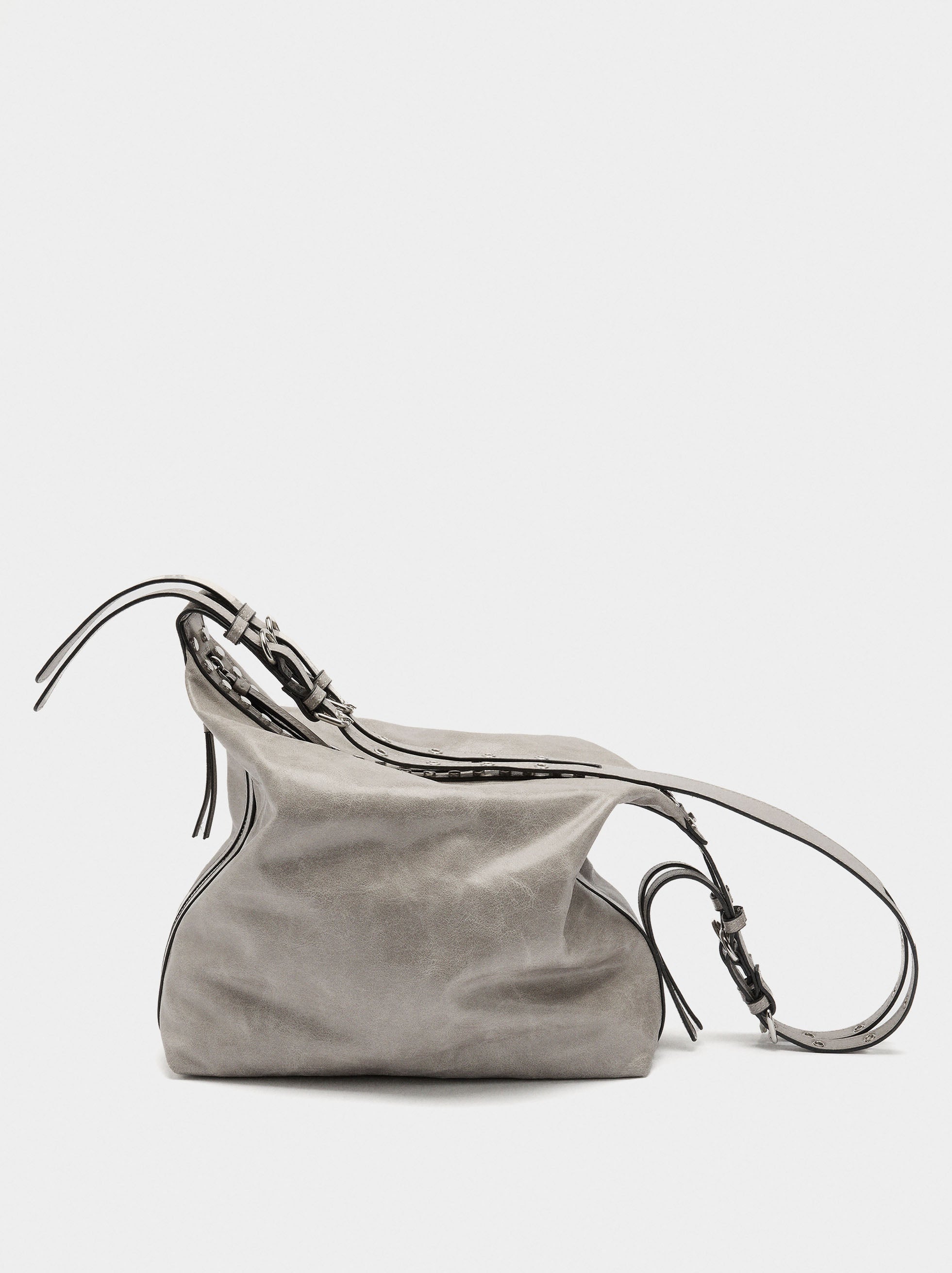 Bolso De Hombro Con Tachuelas