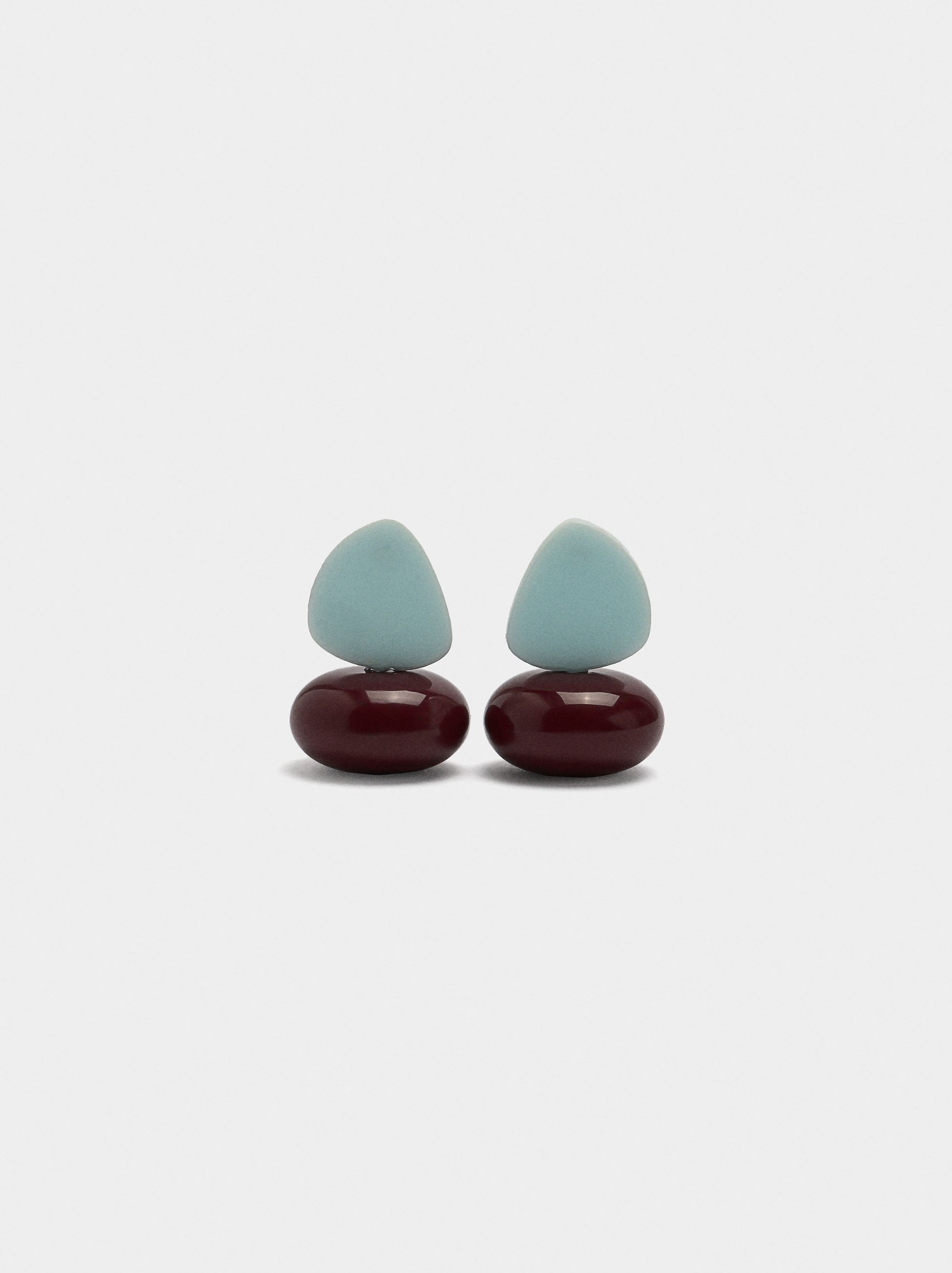Pendientes Cortos Con Resina