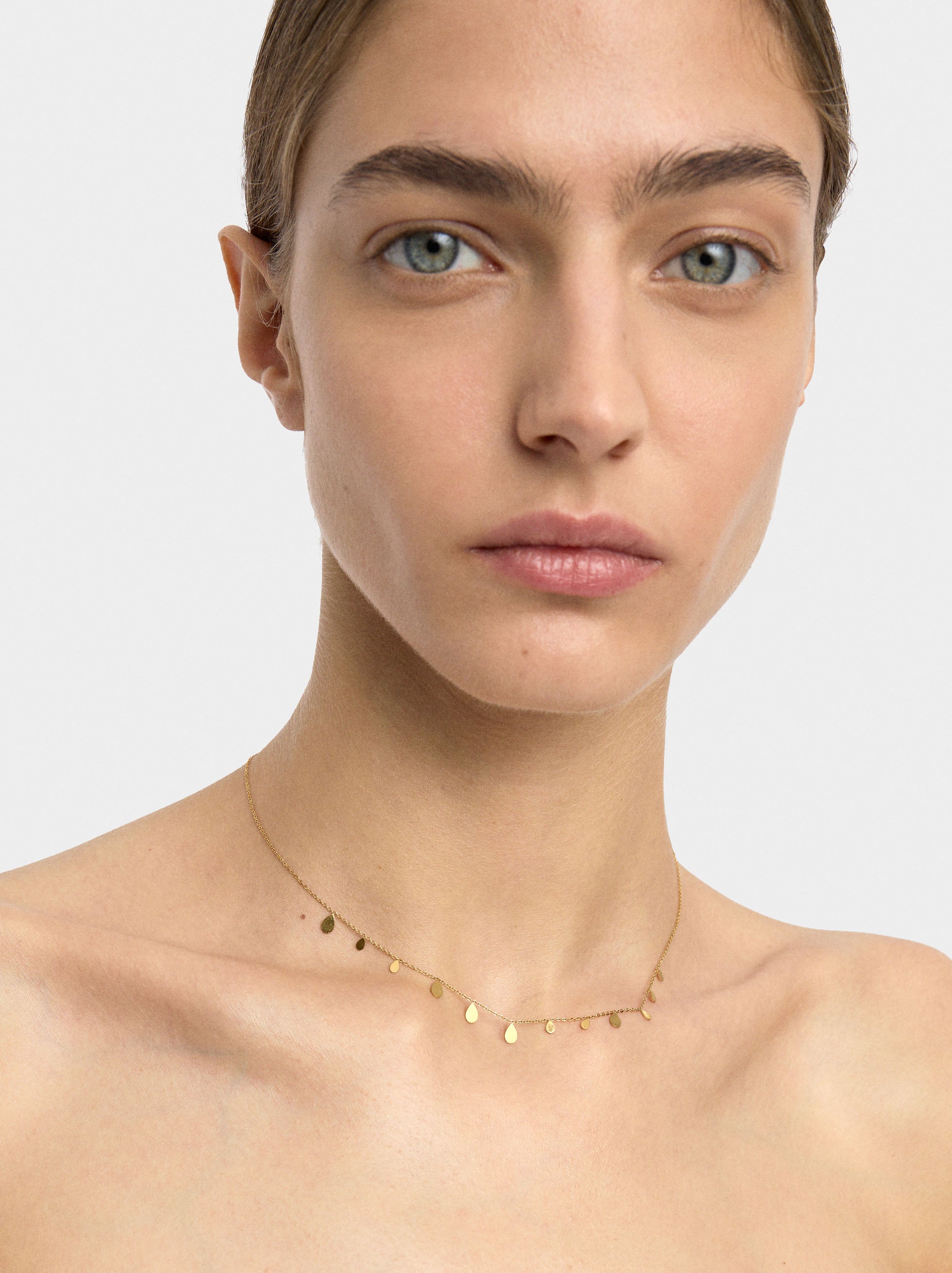 Collar Corto Con Lágrimas – Acero Inoxidable