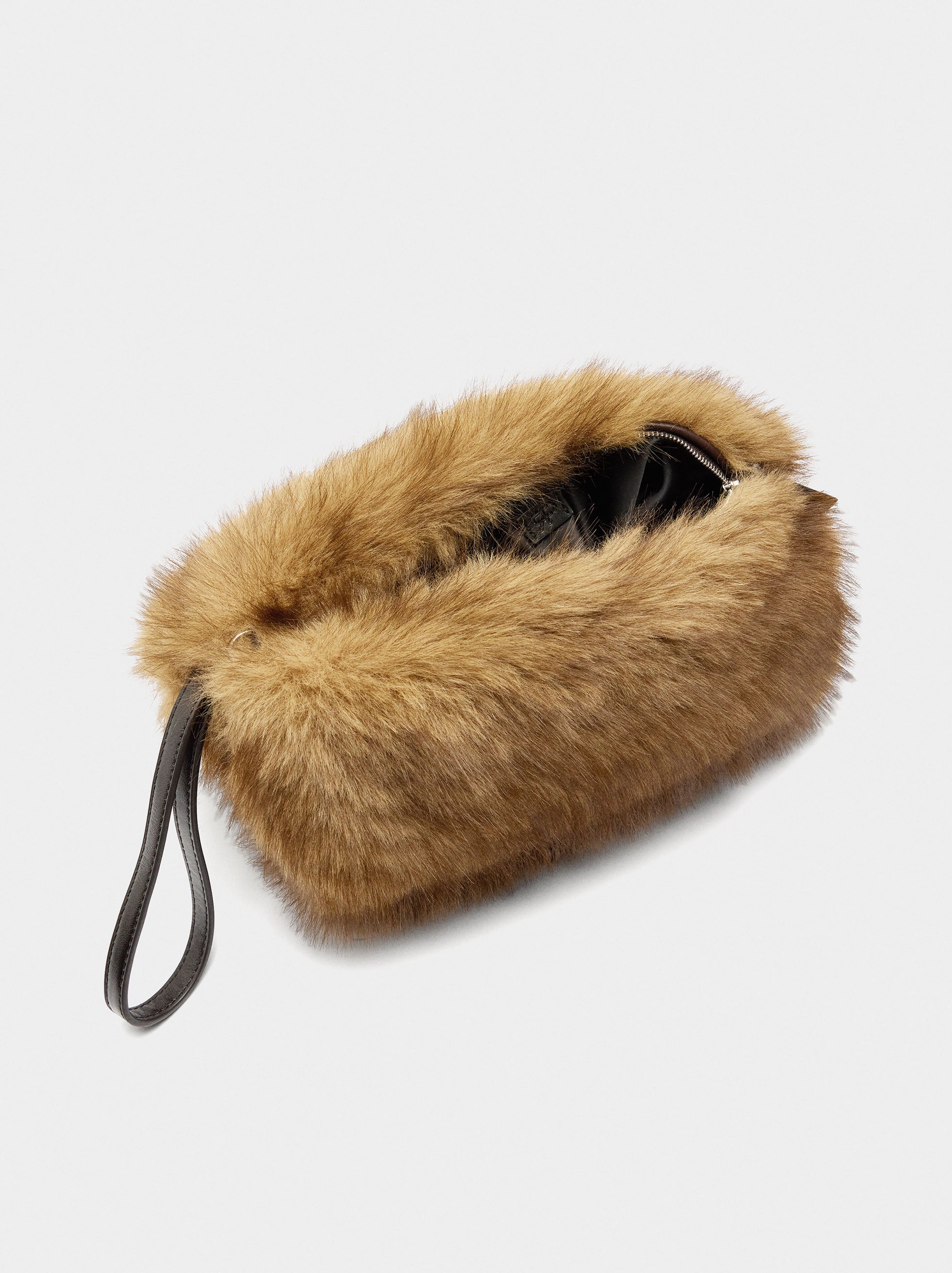 Bolso De Mano Efecto Pelo