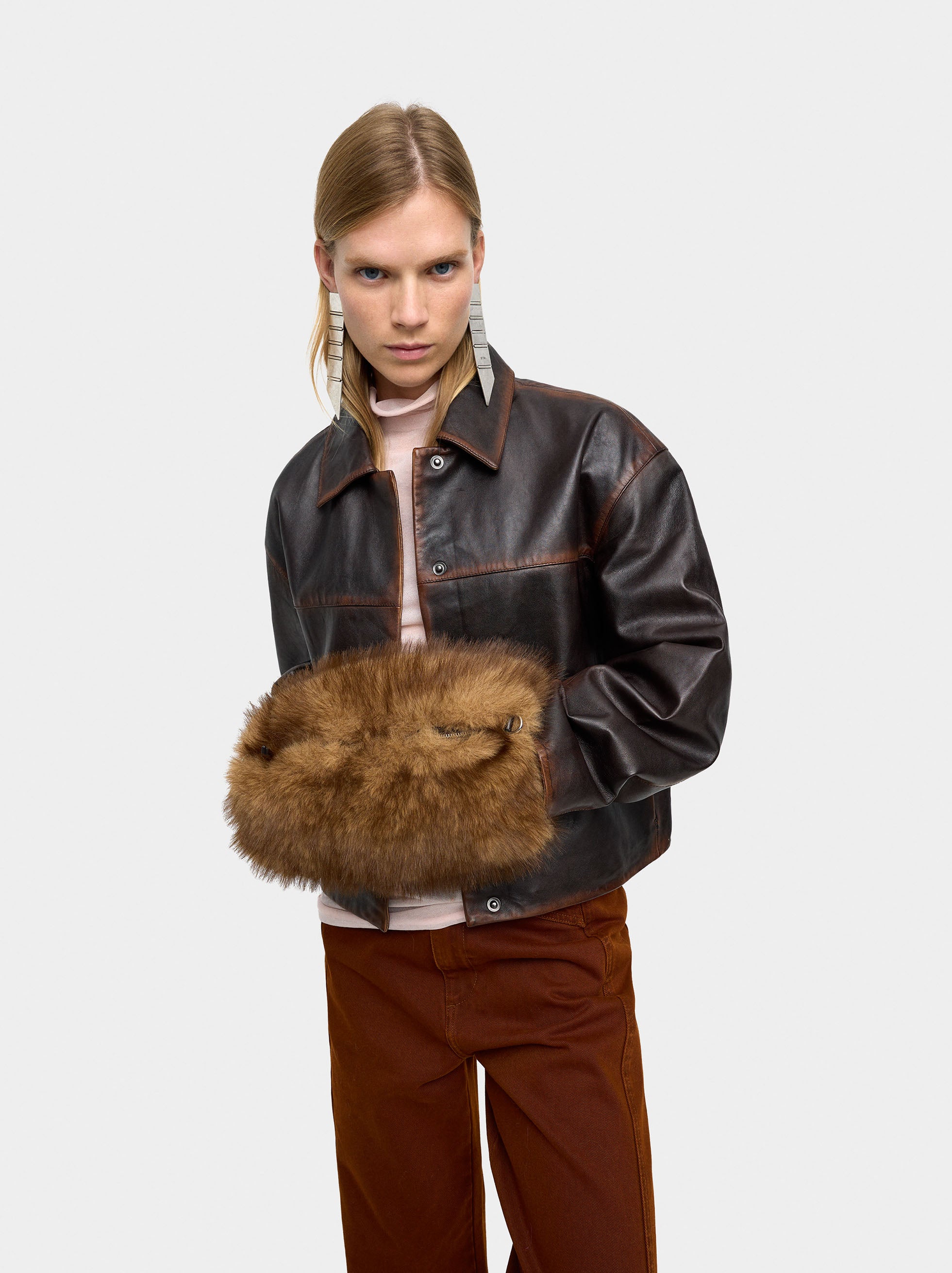 Bolso De Mano Efecto Pelo