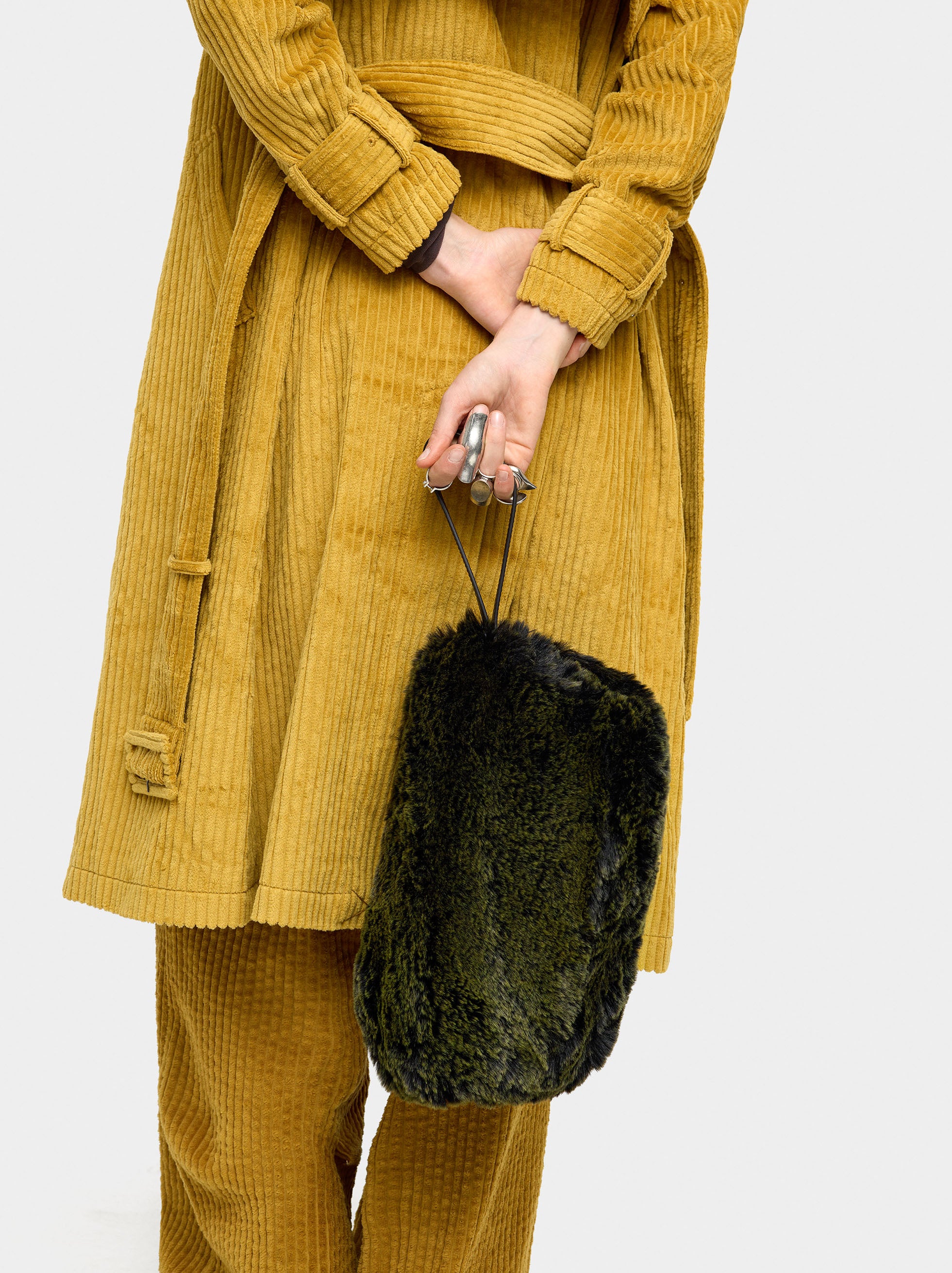 Bolso De Mano Efecto Pelo