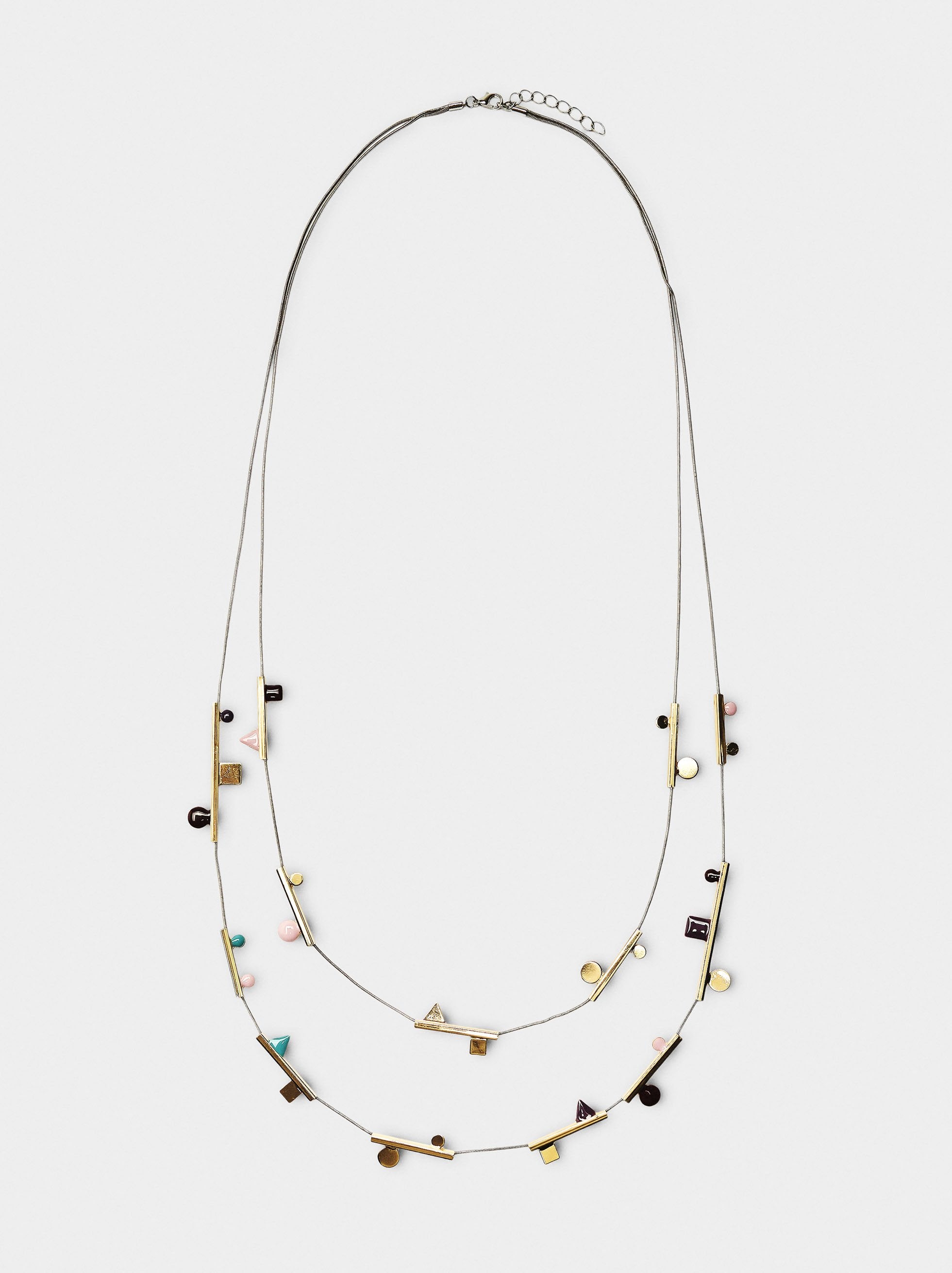 Collar Largo Doble Con Detalles Geométricos