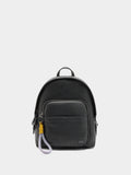 Mochila Básica Con Colgante