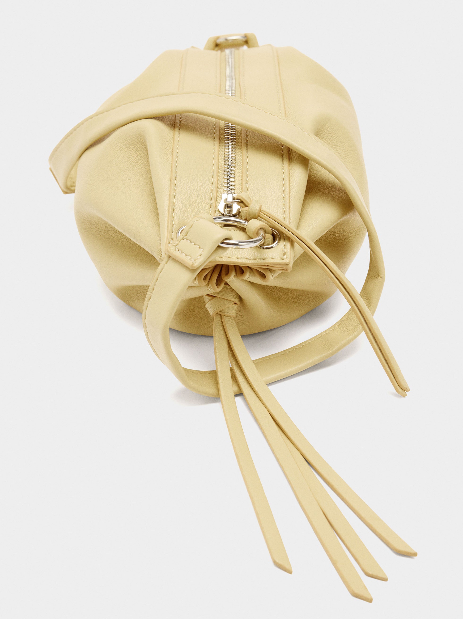 Bolso Bandolera Con Fruncidos