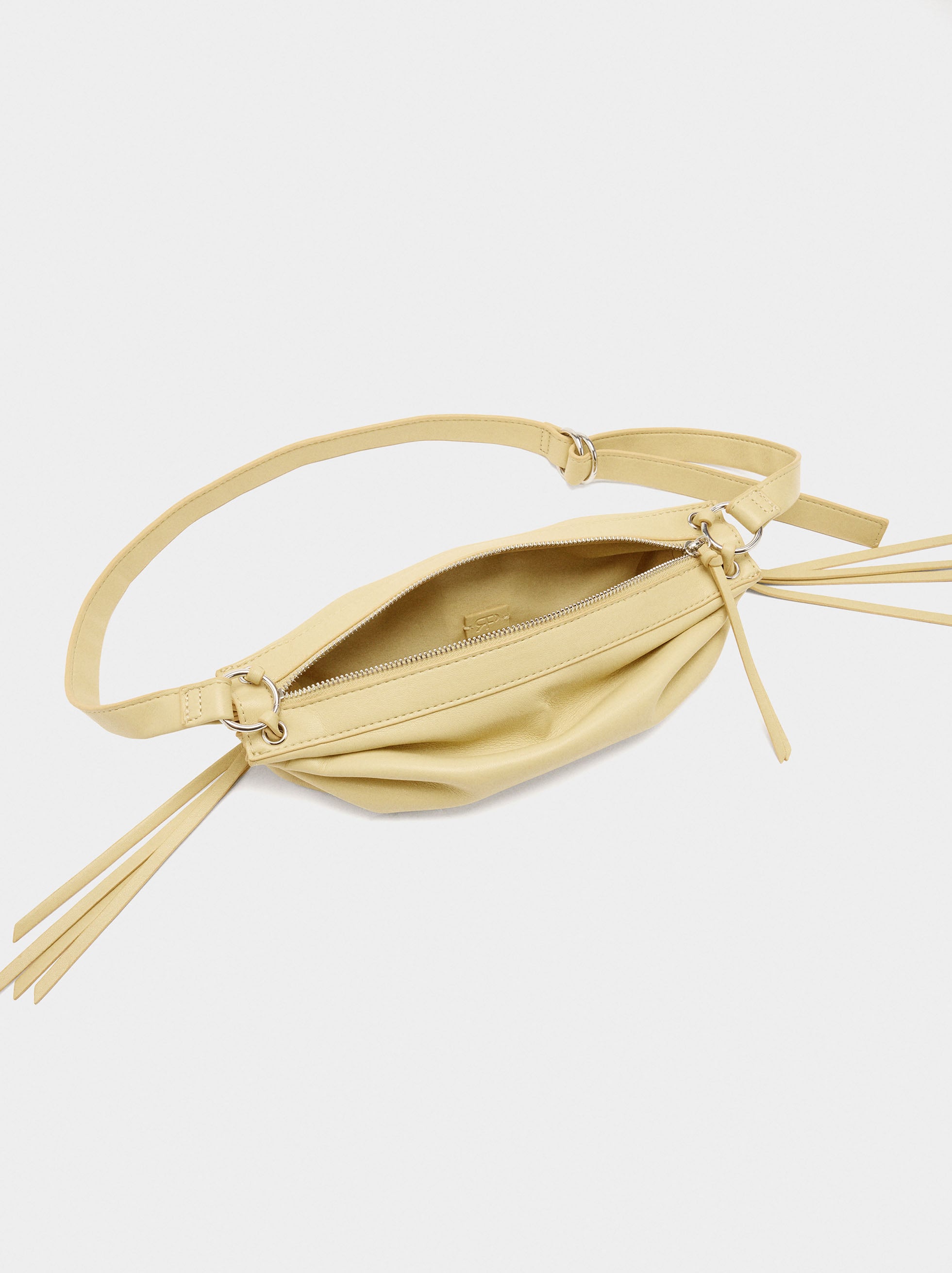 Bolso Bandolera Con Fruncidos