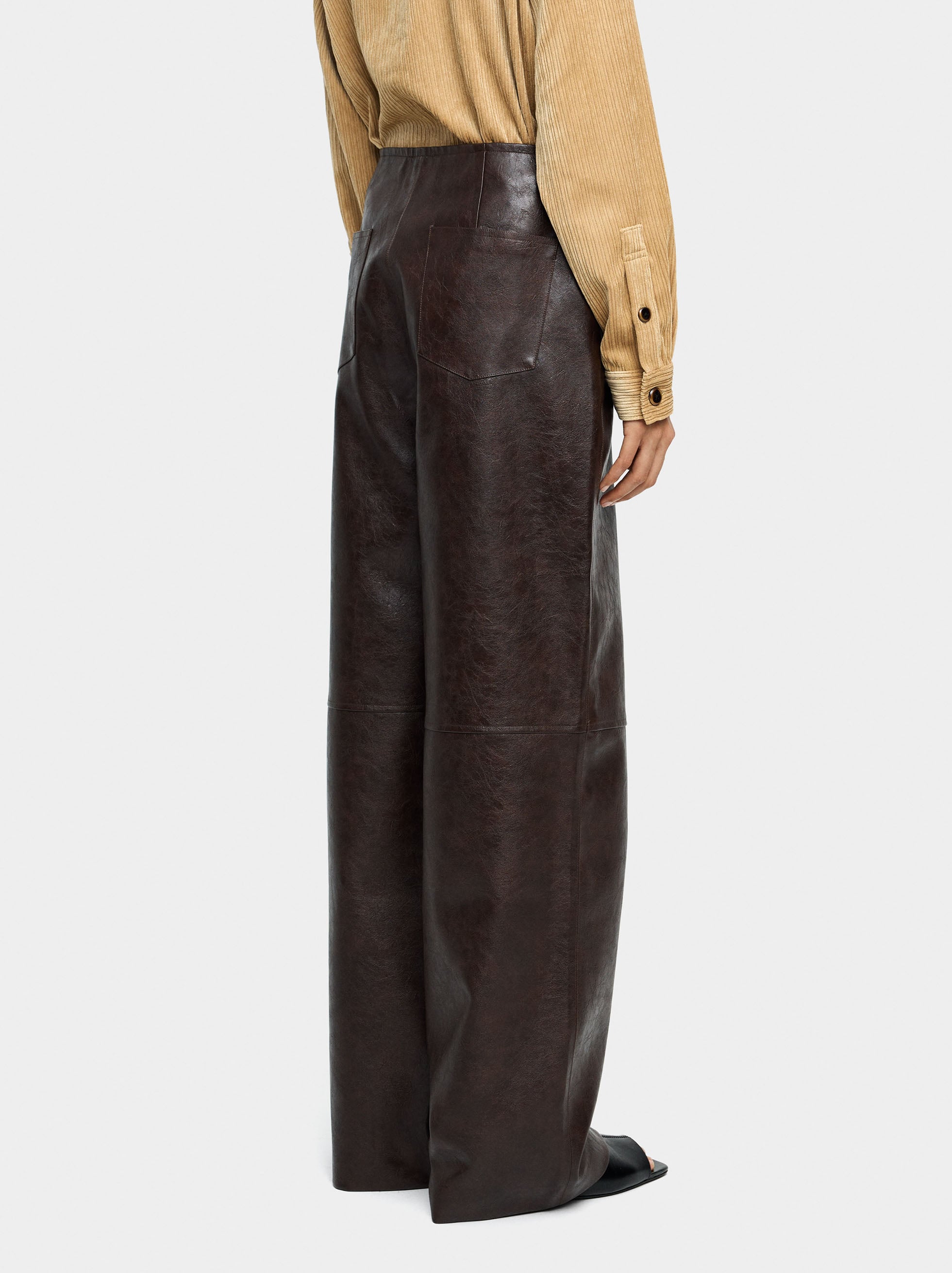 Pantalón Efecto Piel