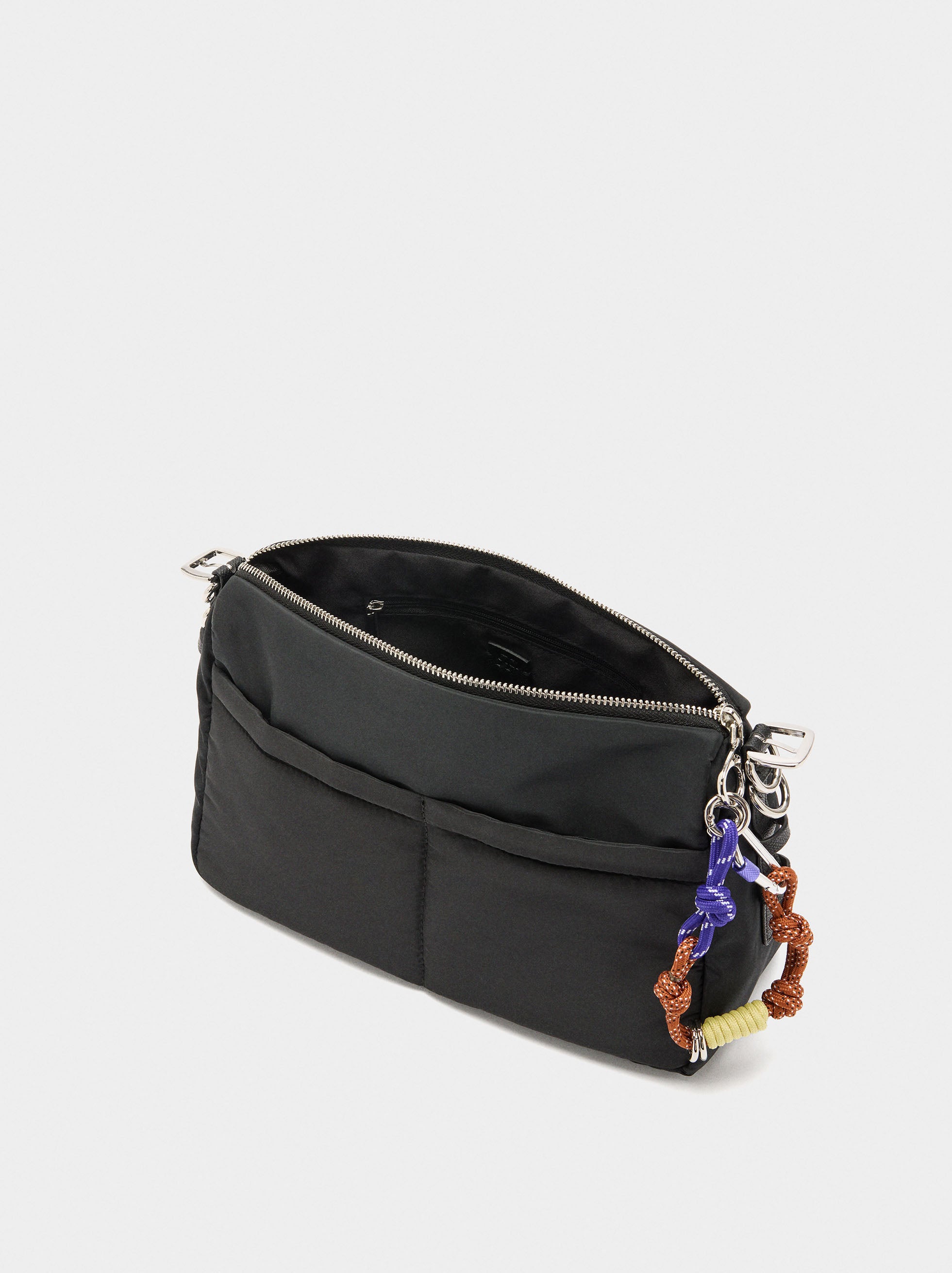Bolso Bandolera De Nylon Con Colgante