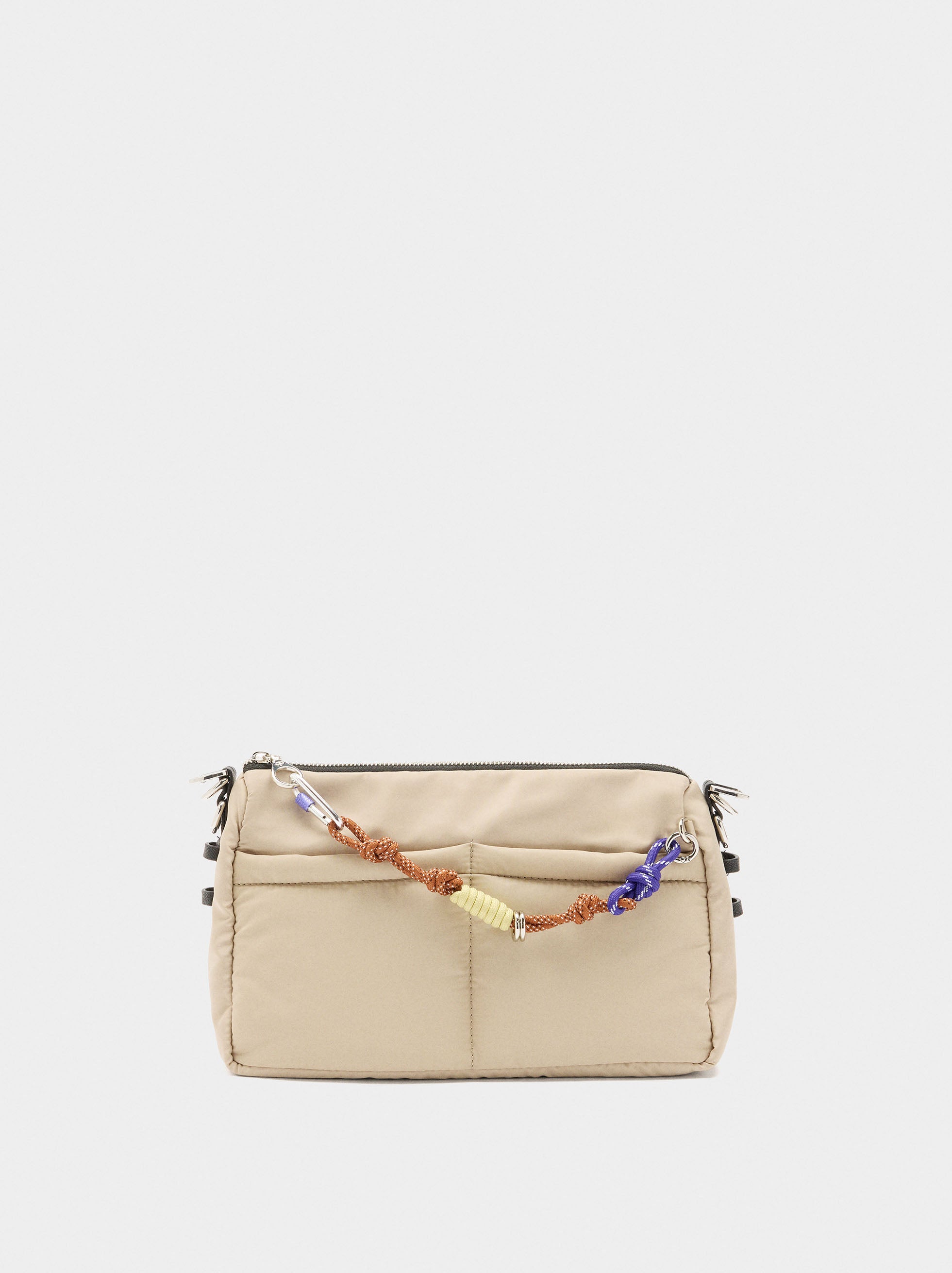 Bolso Bandolera De Nylon Con Colgante