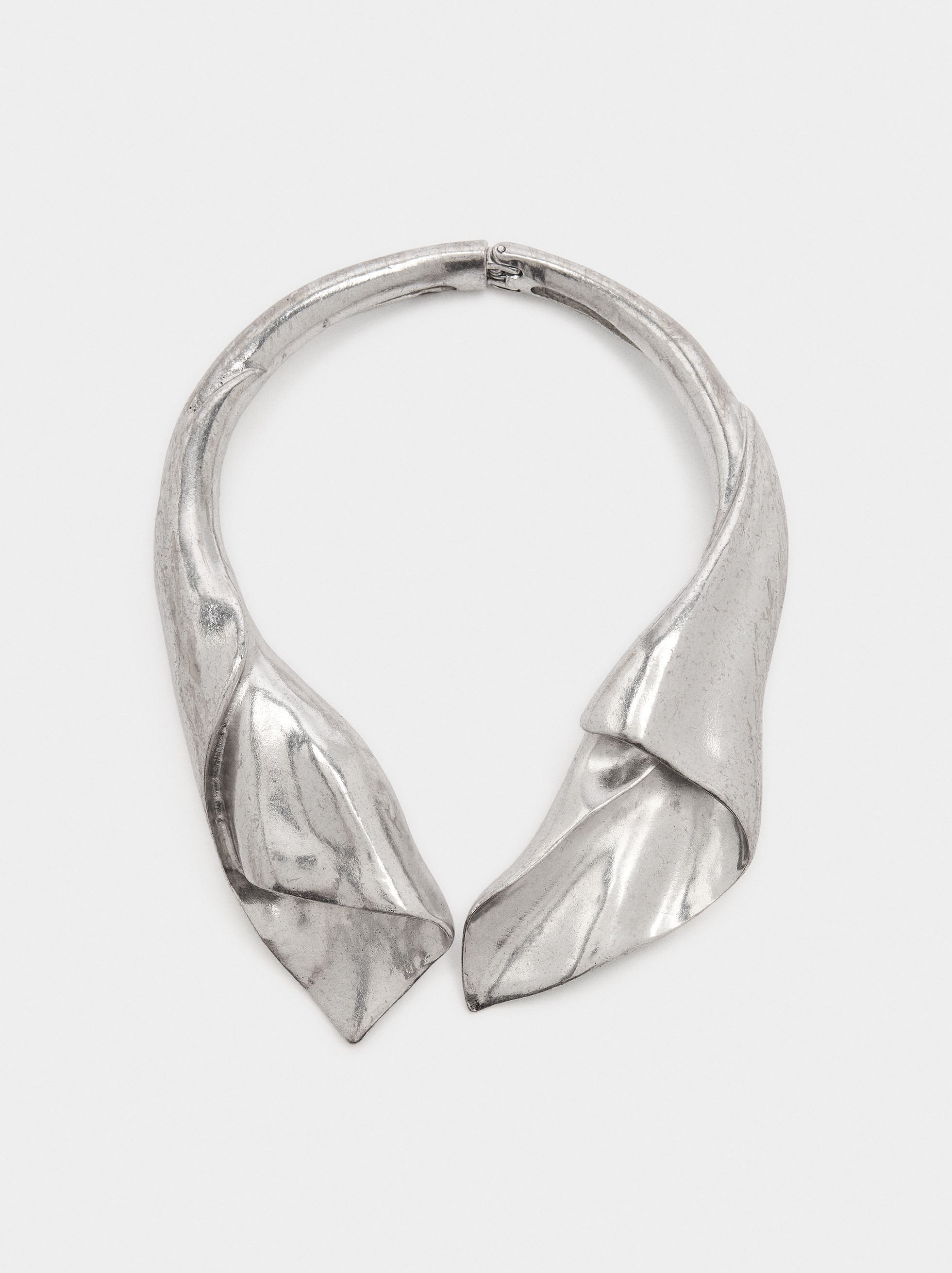 Collar Abierto De Flores