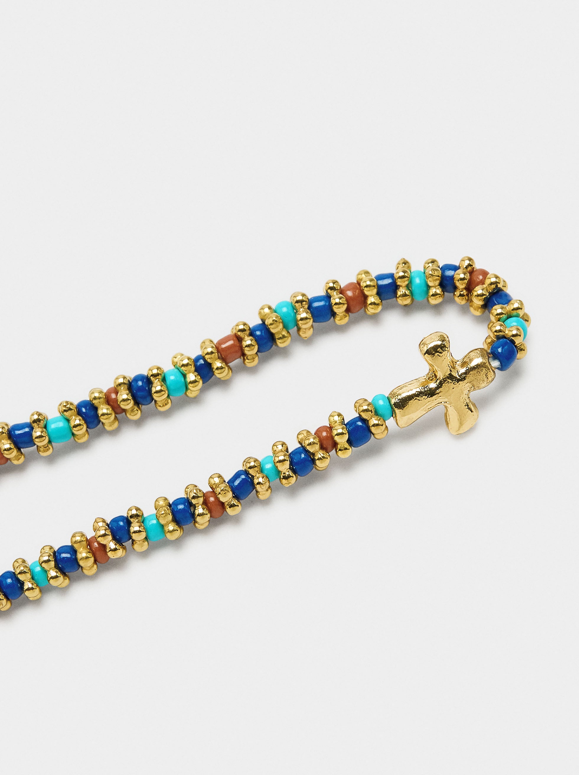 Pulsera De Cuentas Con Charm Cruz