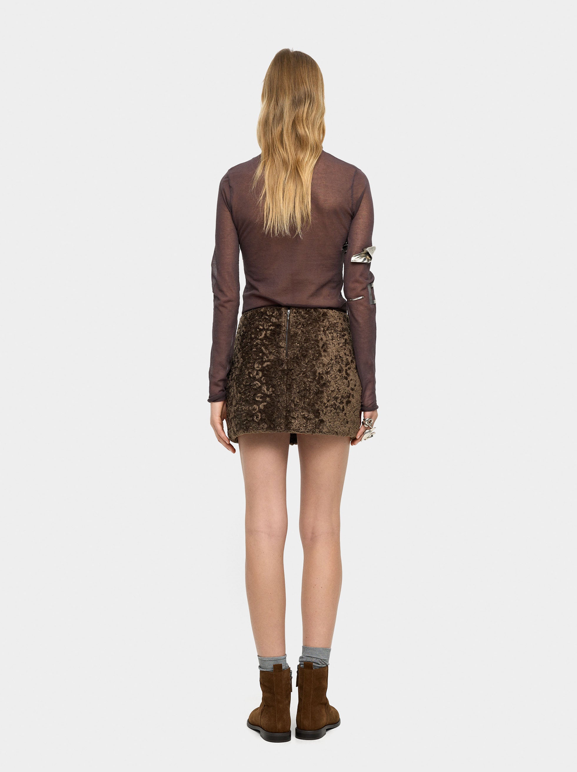 Falda Corta Con Textura