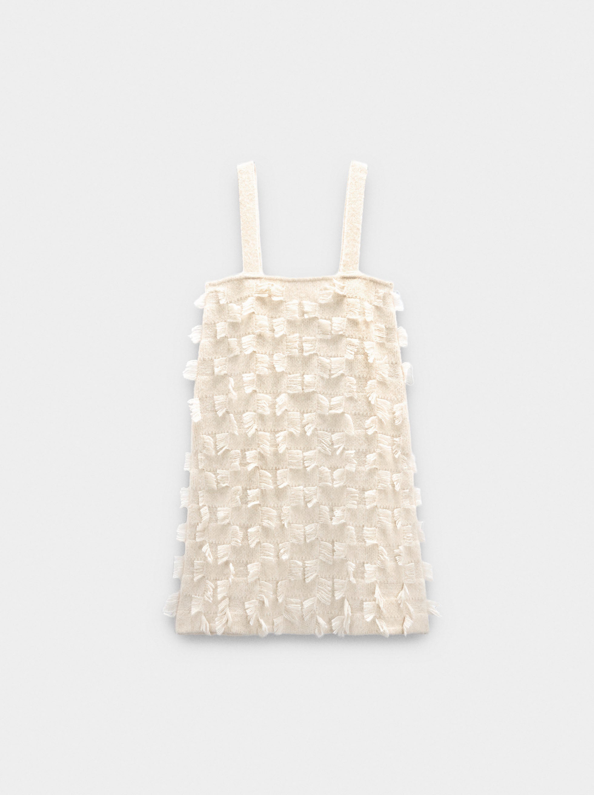 Vestido Corto De Punto Con Flecos