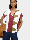 Camiseta Estampada Con Escote En Pico