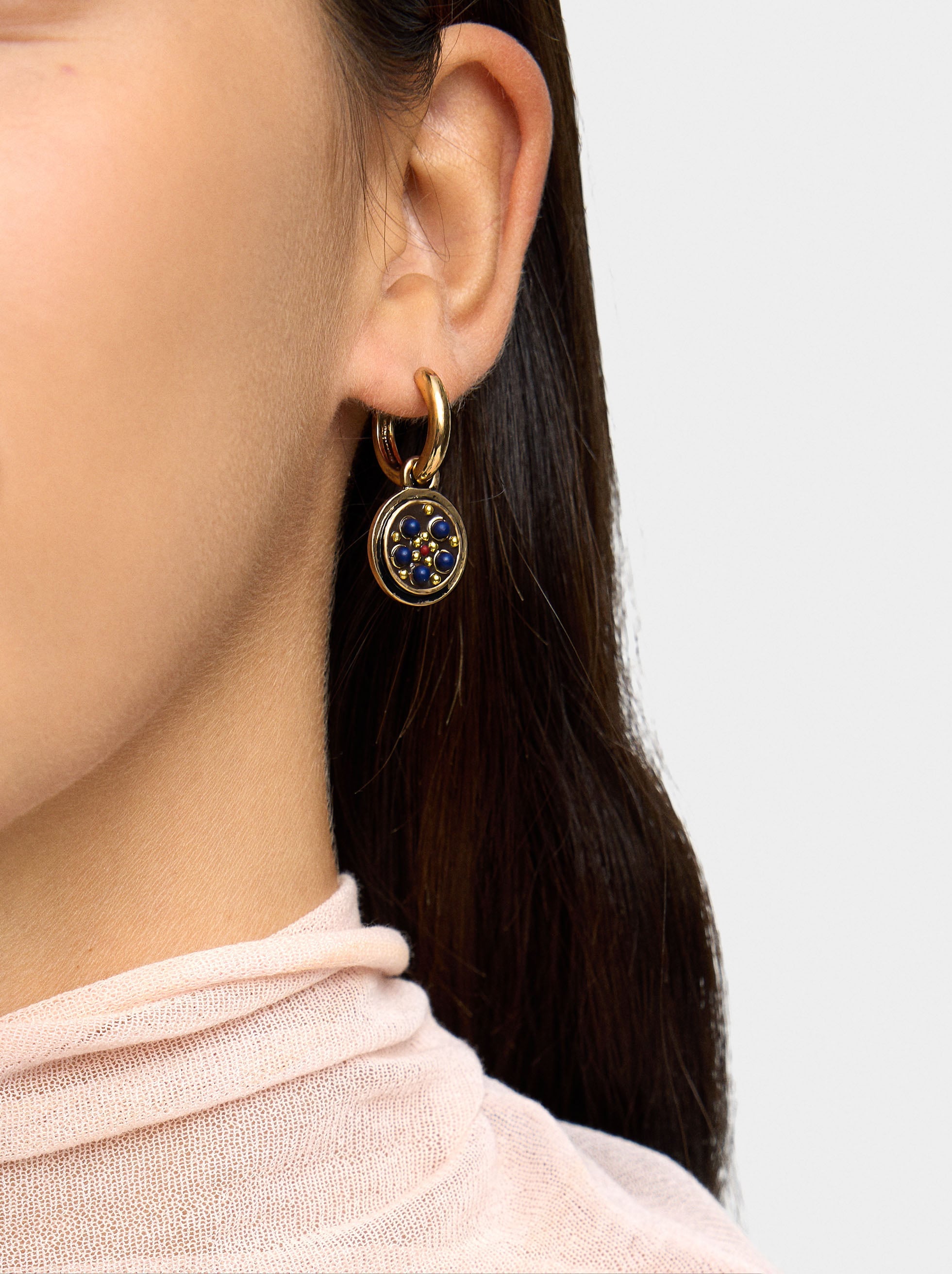 Aros Colgantes Con Detalles De Color