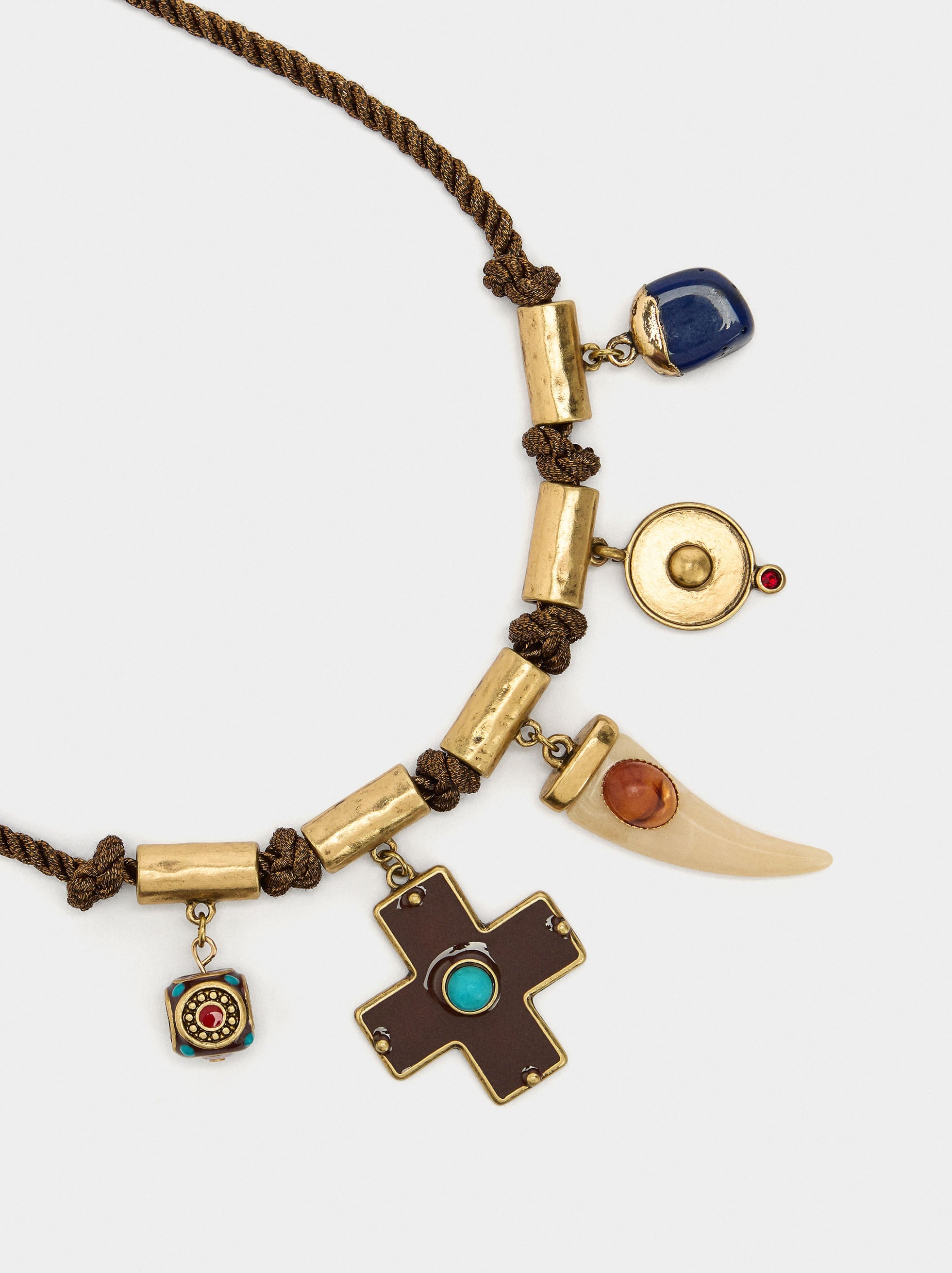Collar De Cordón Con Colgantes De Esmalte