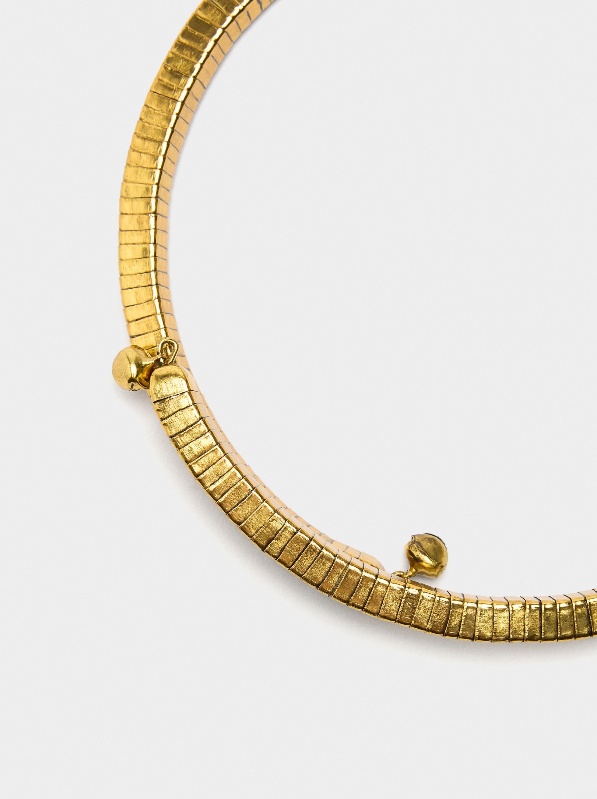 Collar Espiral Cuadrado