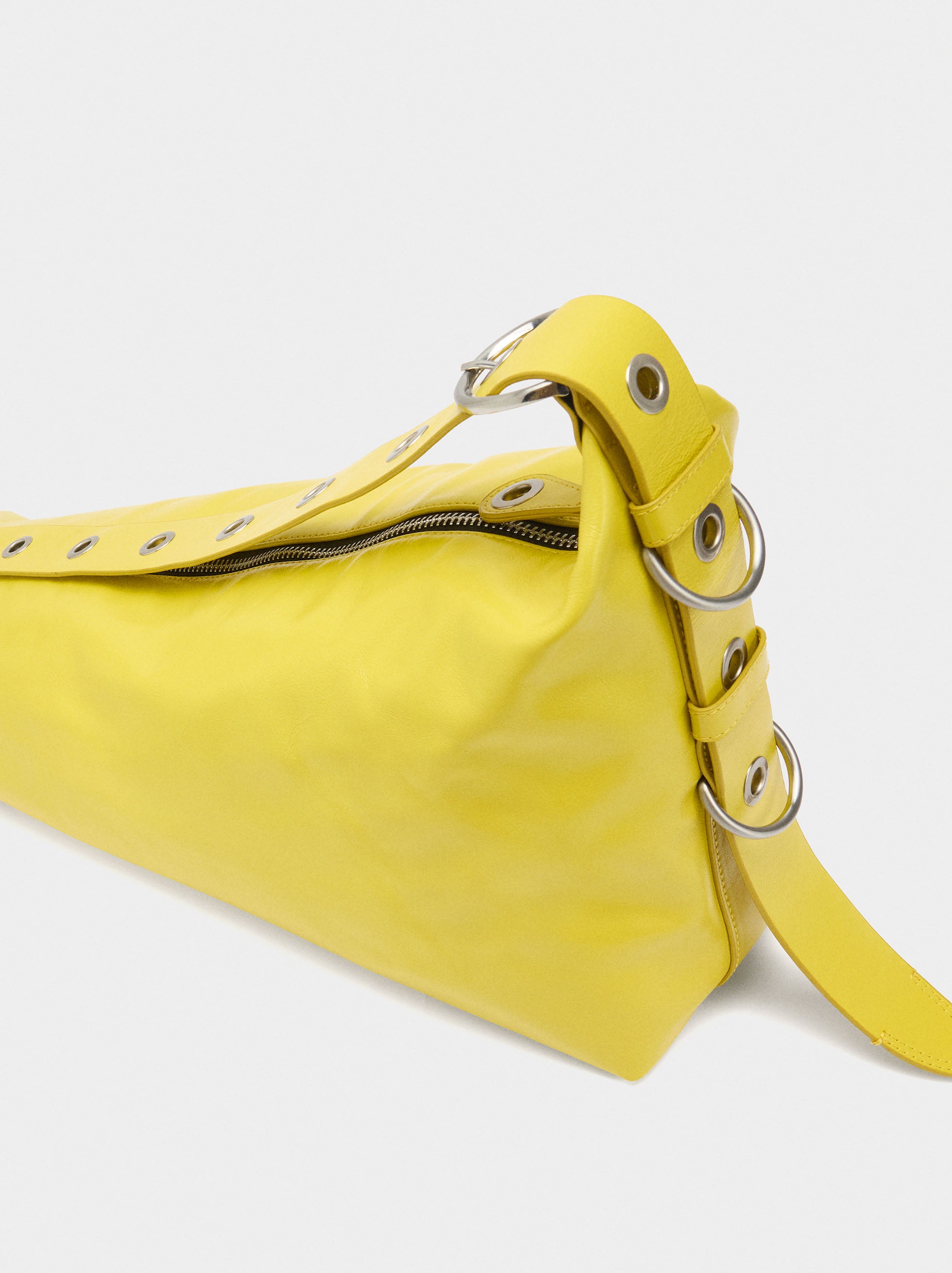 Bolso De Hombro De Piel Asimétrico