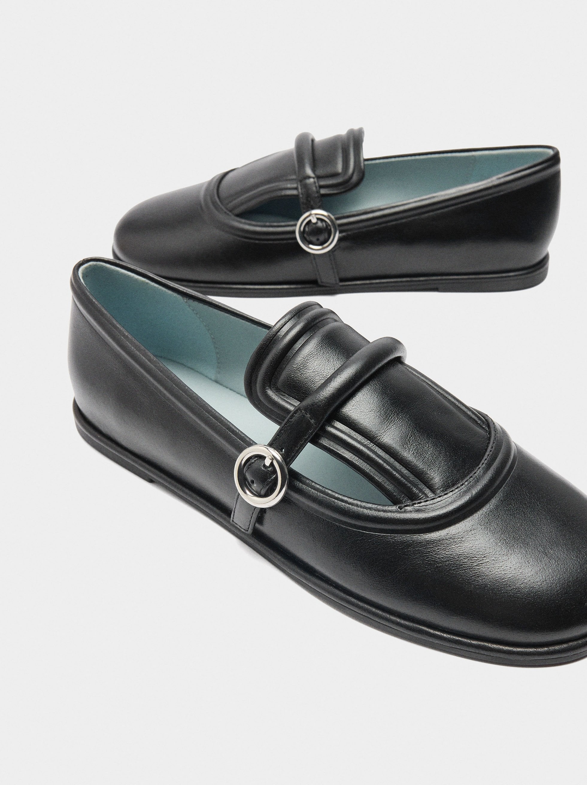 Zapatos Planos De Piel Con Hebilla