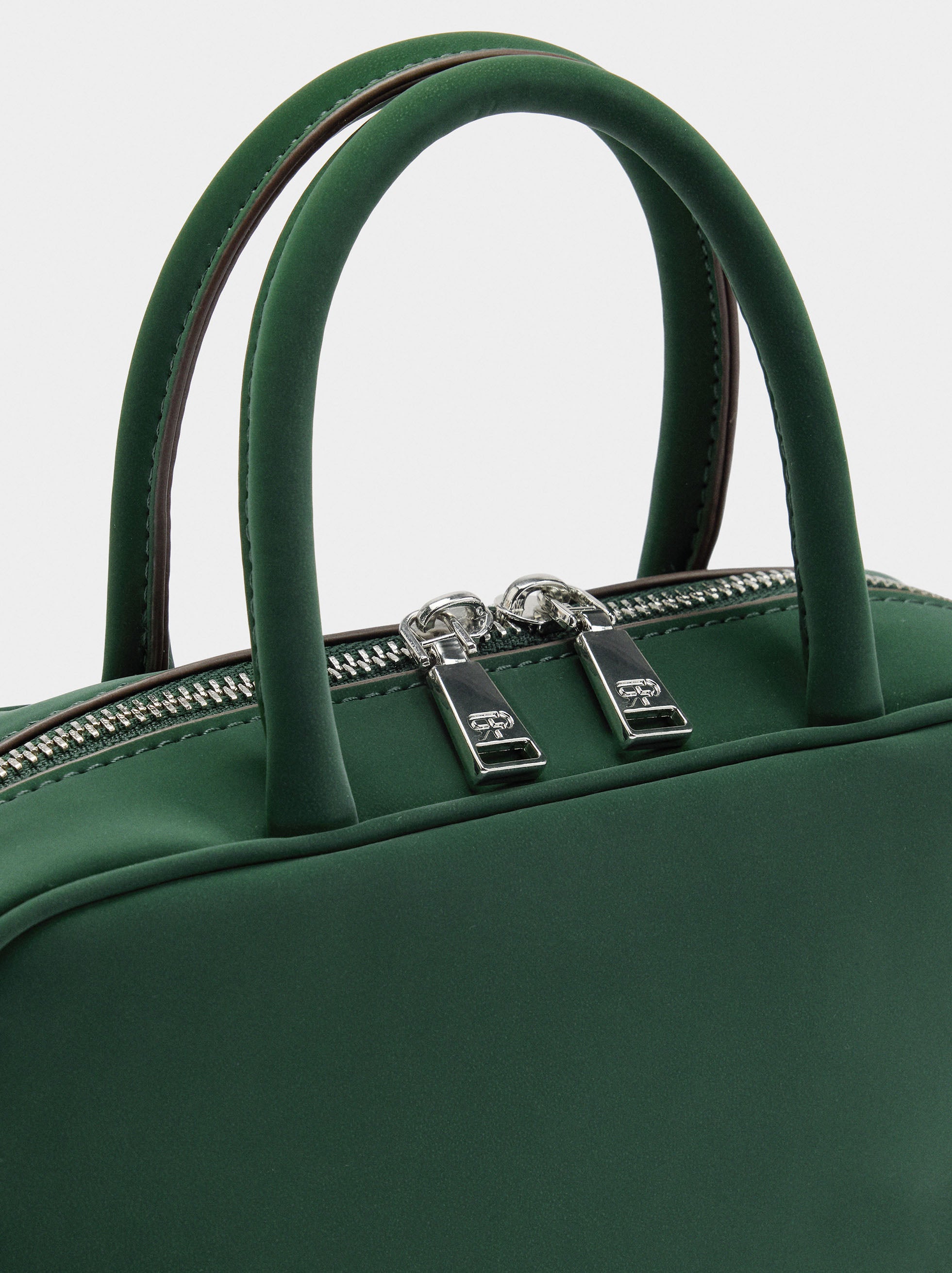 Bolso Bowling De Textura Suave