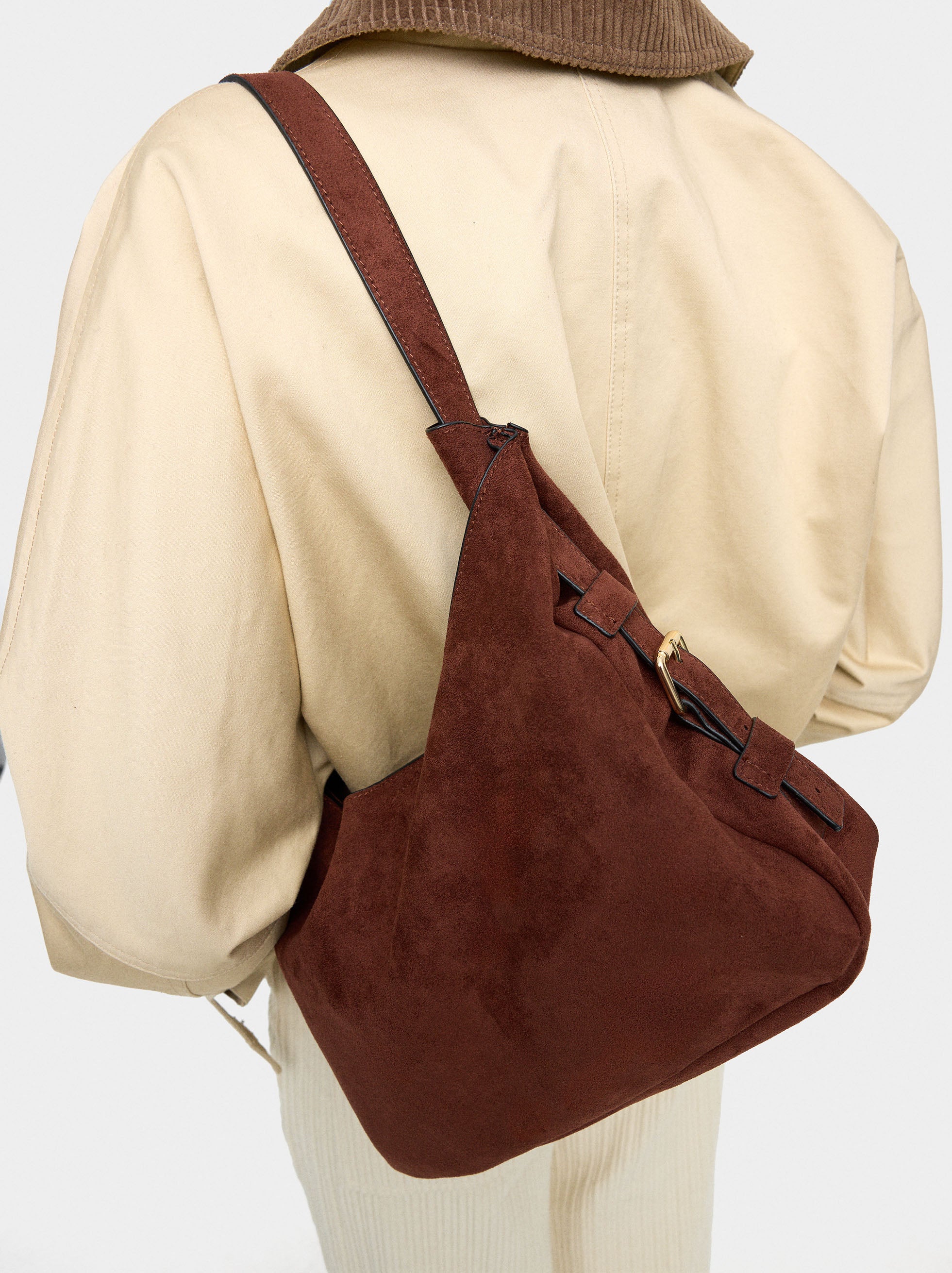 Bolso De Hombro Con Hebillas Laterales