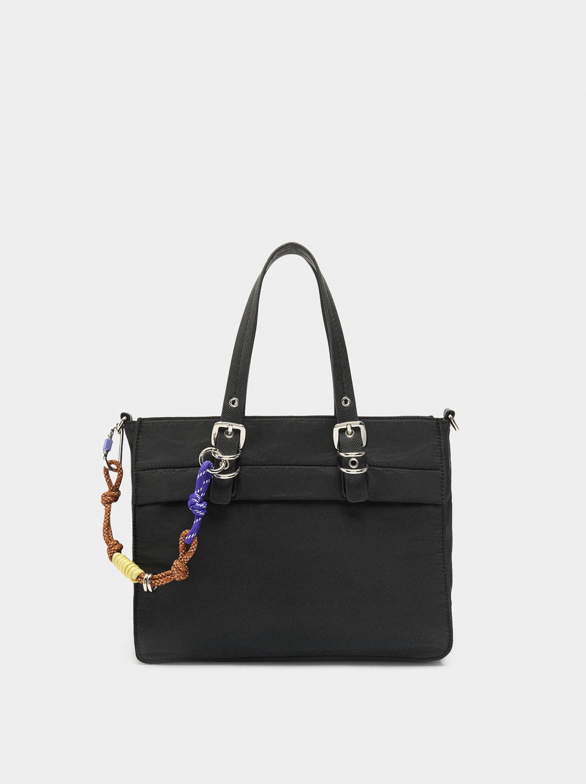 Bolso Tote De Nylon Con Colgante