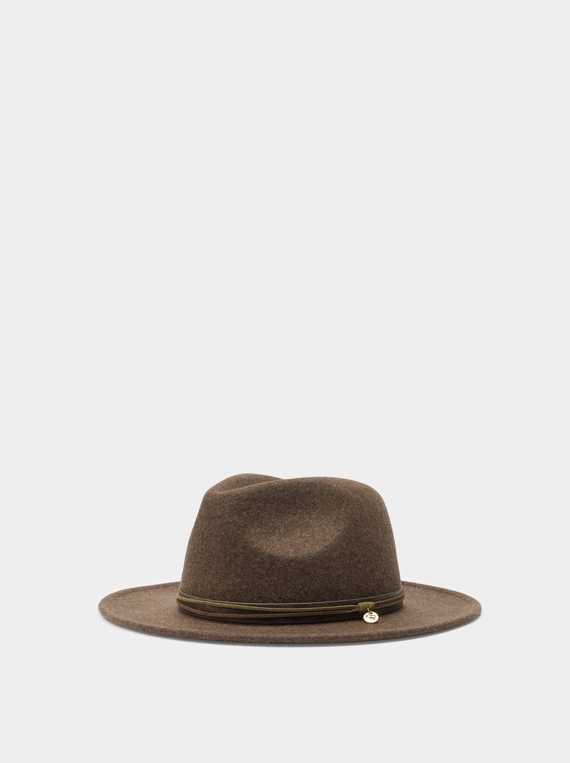 Sombrero De Lana Con Cintas