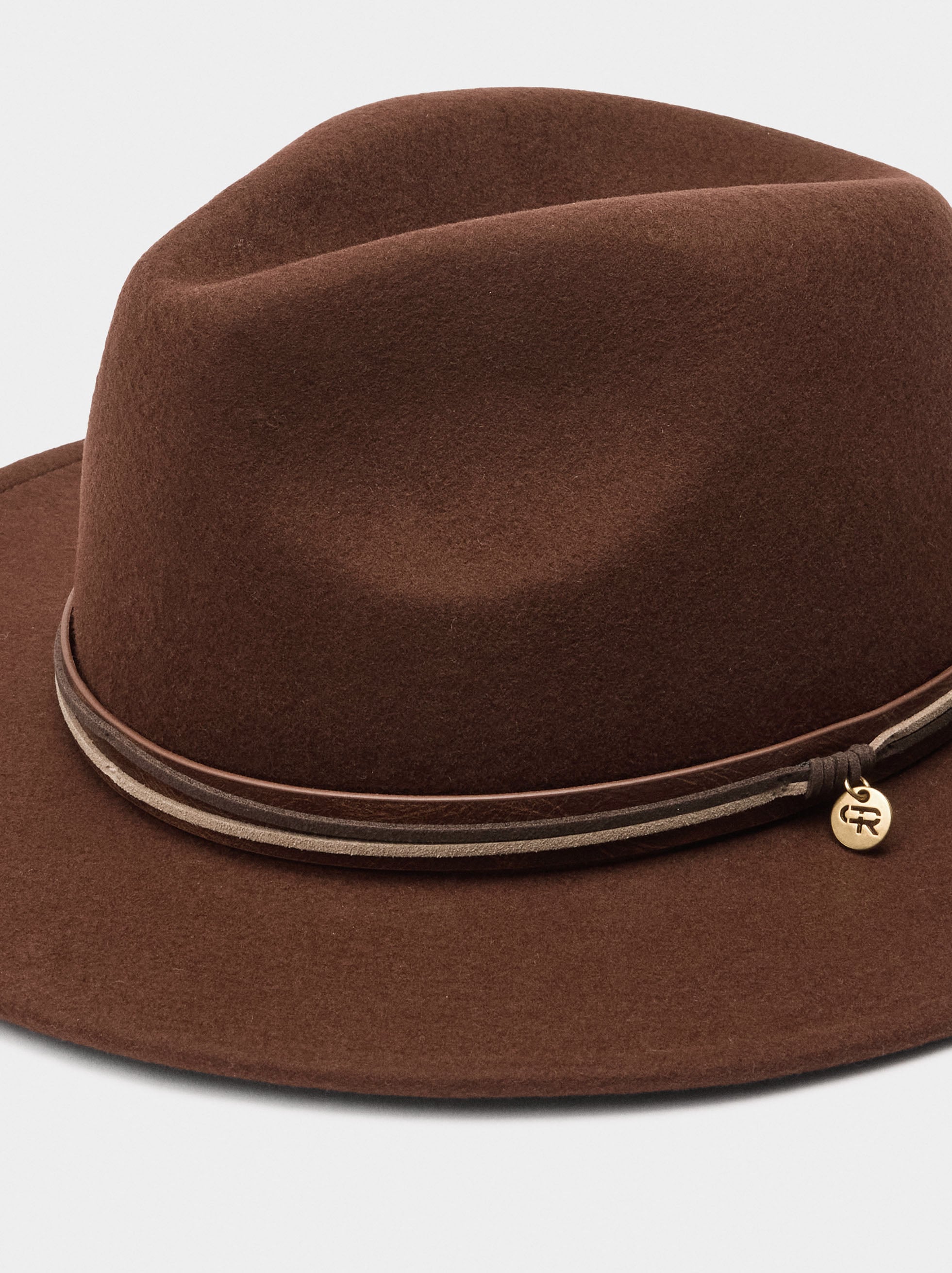 Sombrero De Lana Con Cintas
